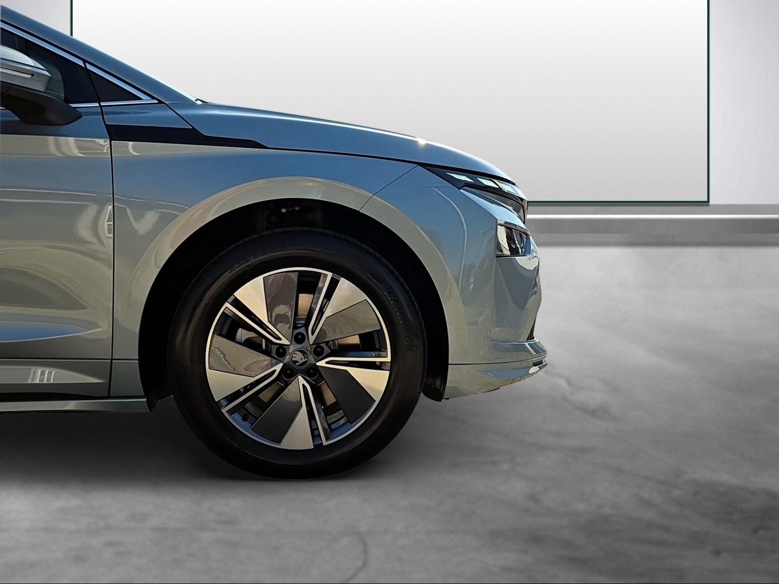 SKODA Enyaq 85x Dynamic 4x4-image-14