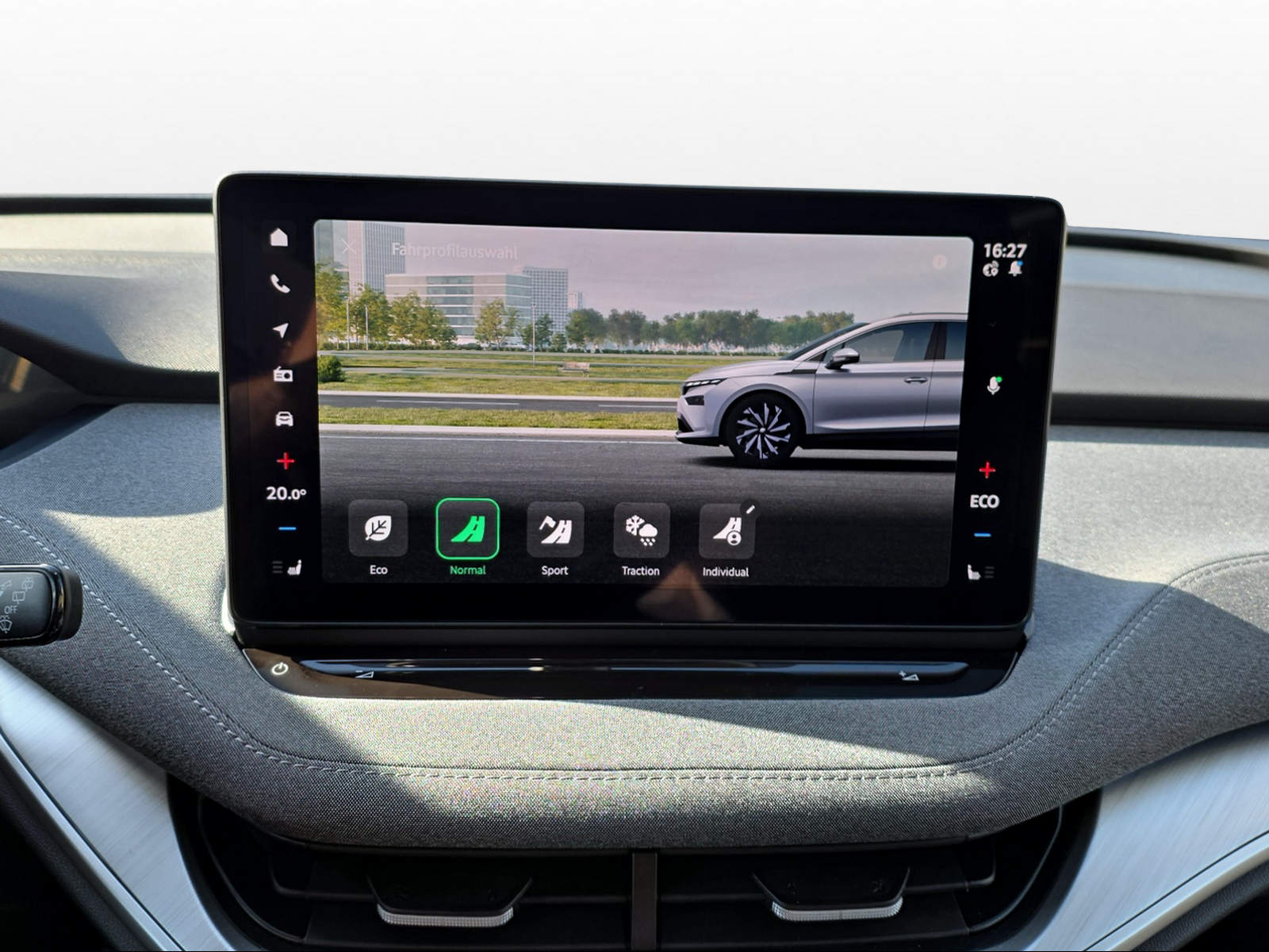 SKODA Enyaq 85x Dynamic 4x4-image-8