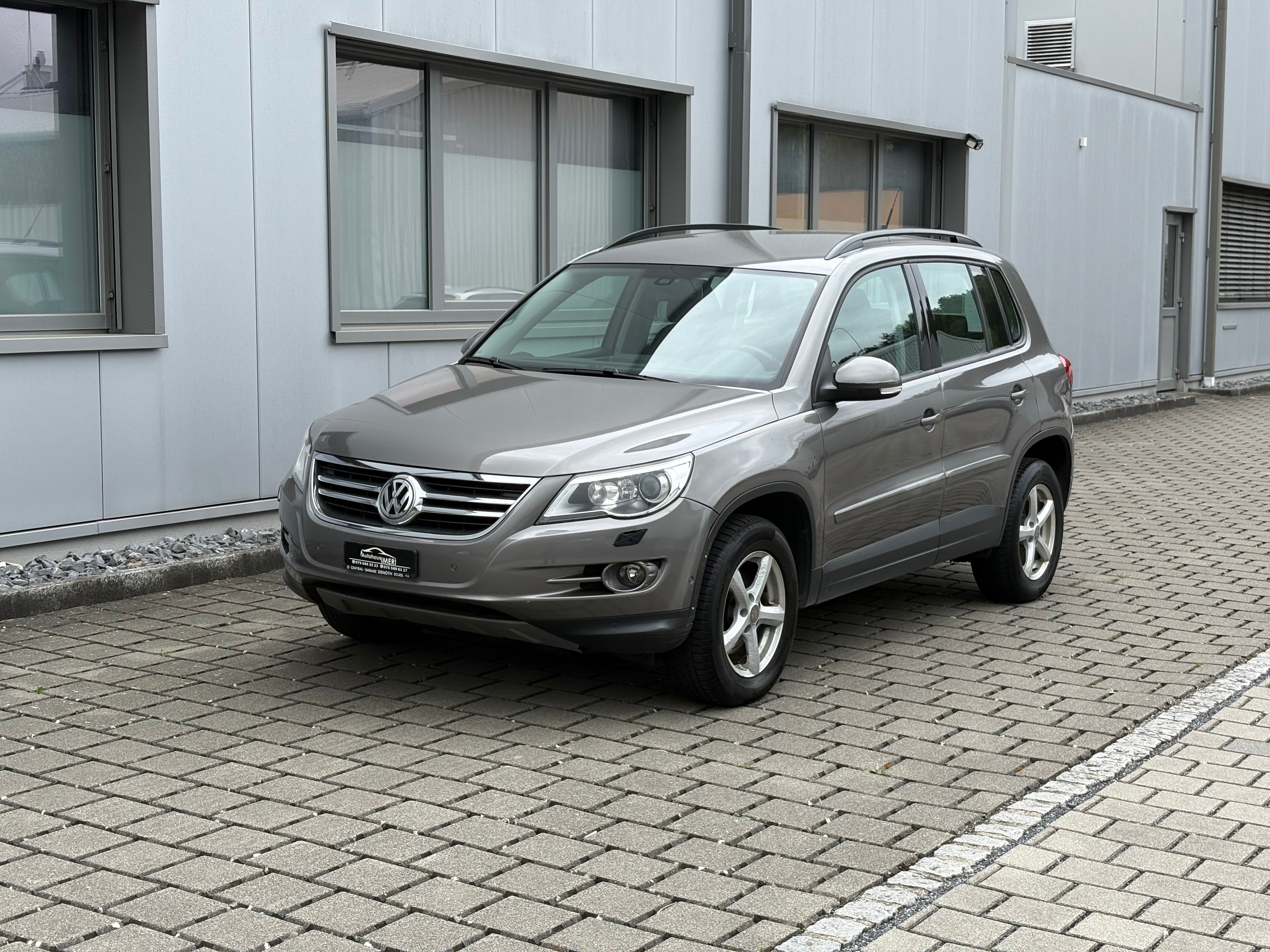 VW Tiguan 2.0 TSI Track&Field — slika 1
