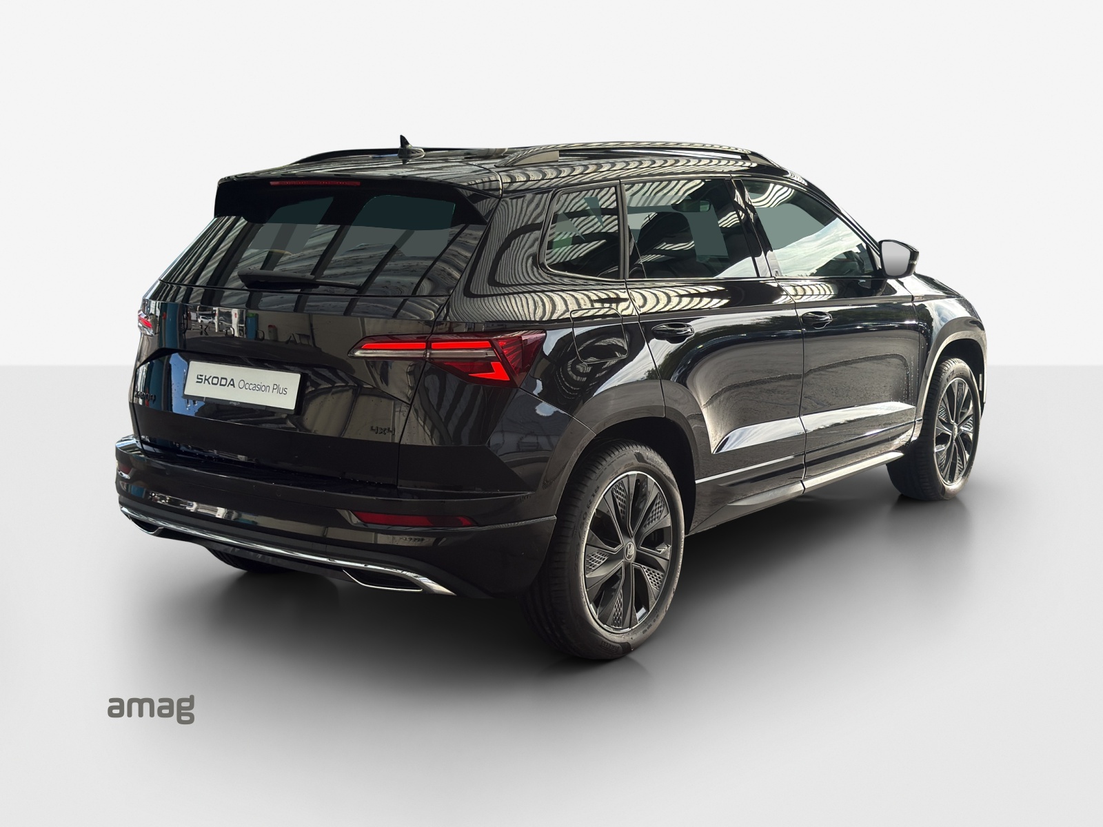 SKODA Karoq 2.0 TSI SportLine 4x4 DSG-image-4