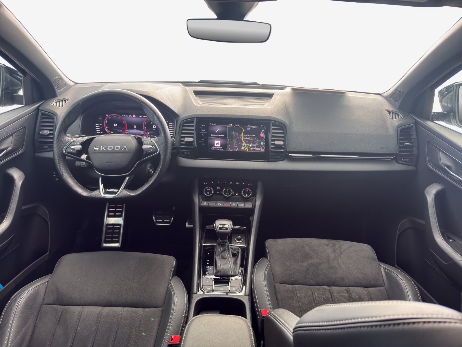 SKODA Karoq 2.0 TSI SportLine 4x4 DSG-image-8