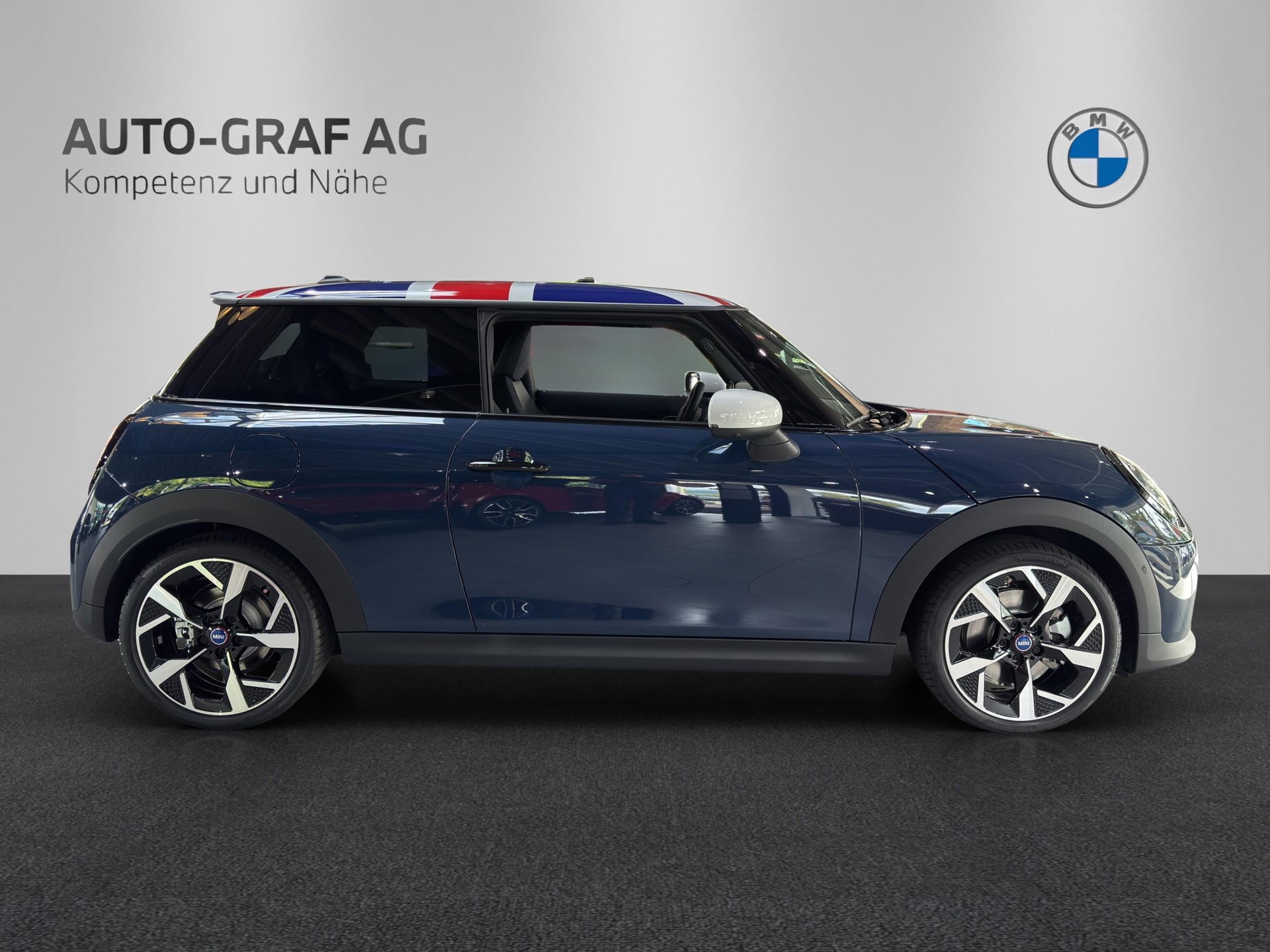 MINI Cooper S "Oxford Edition"-image-5