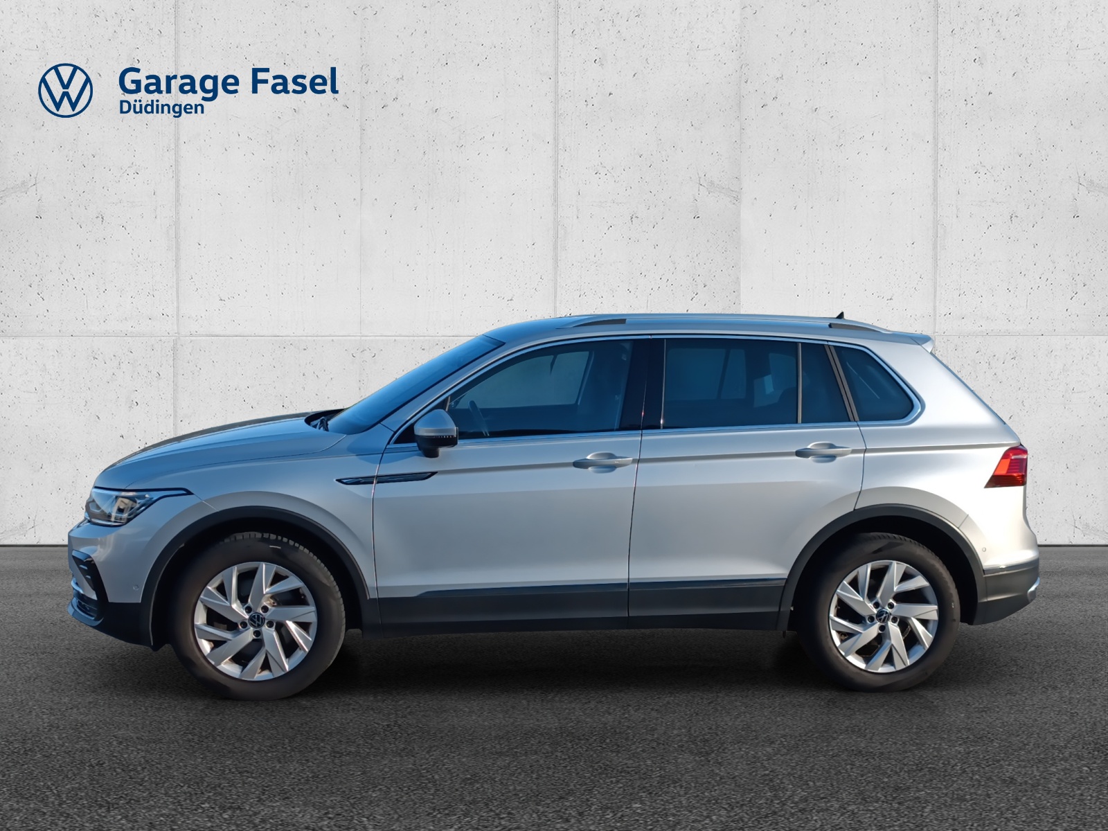 VW Tiguan 2.0 TDI SCR Elegance 4Motion DSG-image-1
