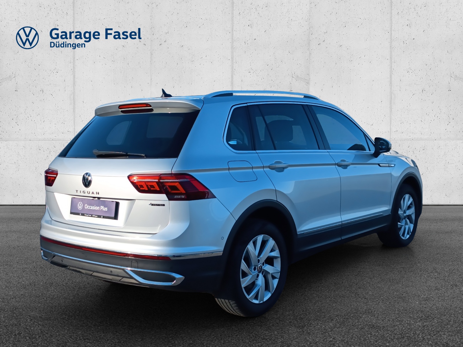 VW Tiguan 2.0 TDI SCR Elegance 4Motion DSG-image-4