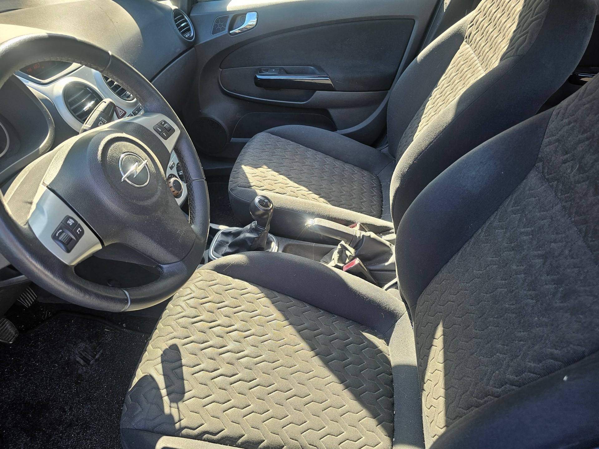 OPEL Corsa 1.4 TP Active Edition-image-7