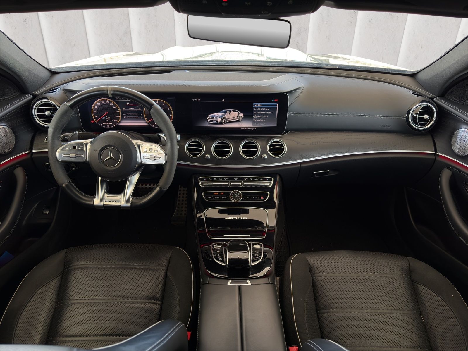 MERCEDES-BENZ E 63 AMG S 4Matic Speedshift MCT-image-13