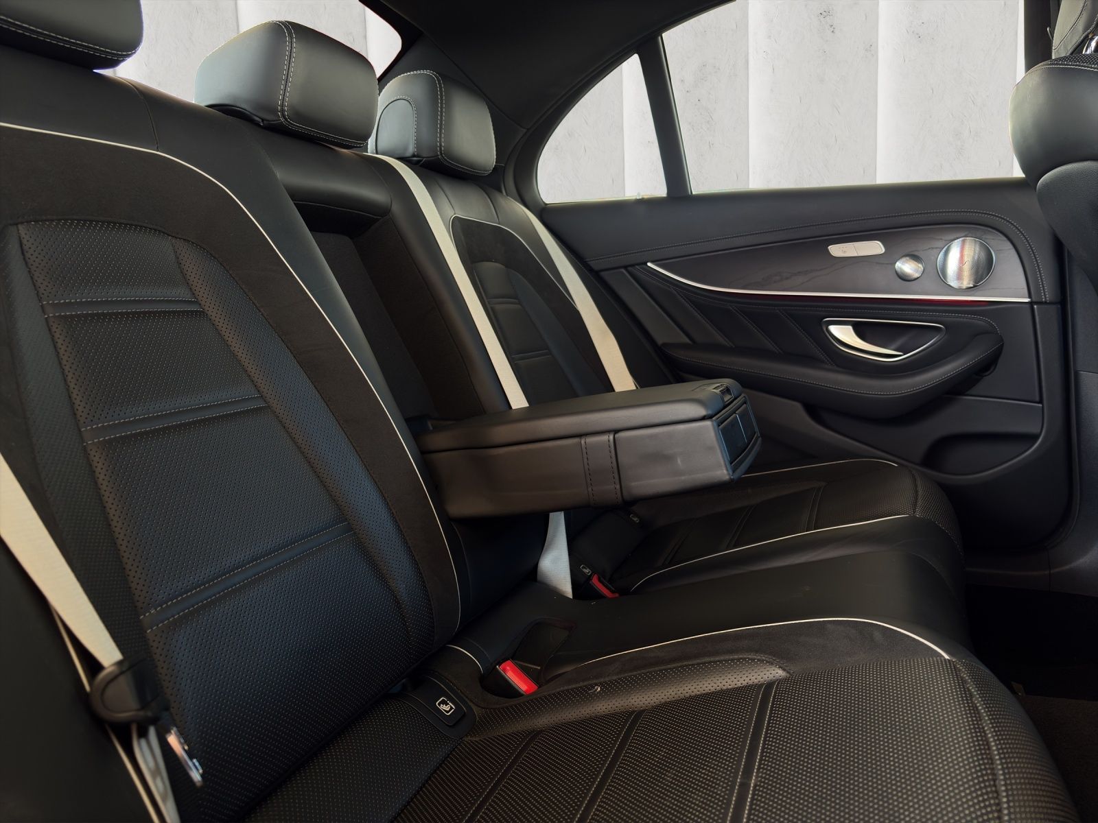 MERCEDES-BENZ E 63 AMG S 4Matic Speedshift MCT-image-18