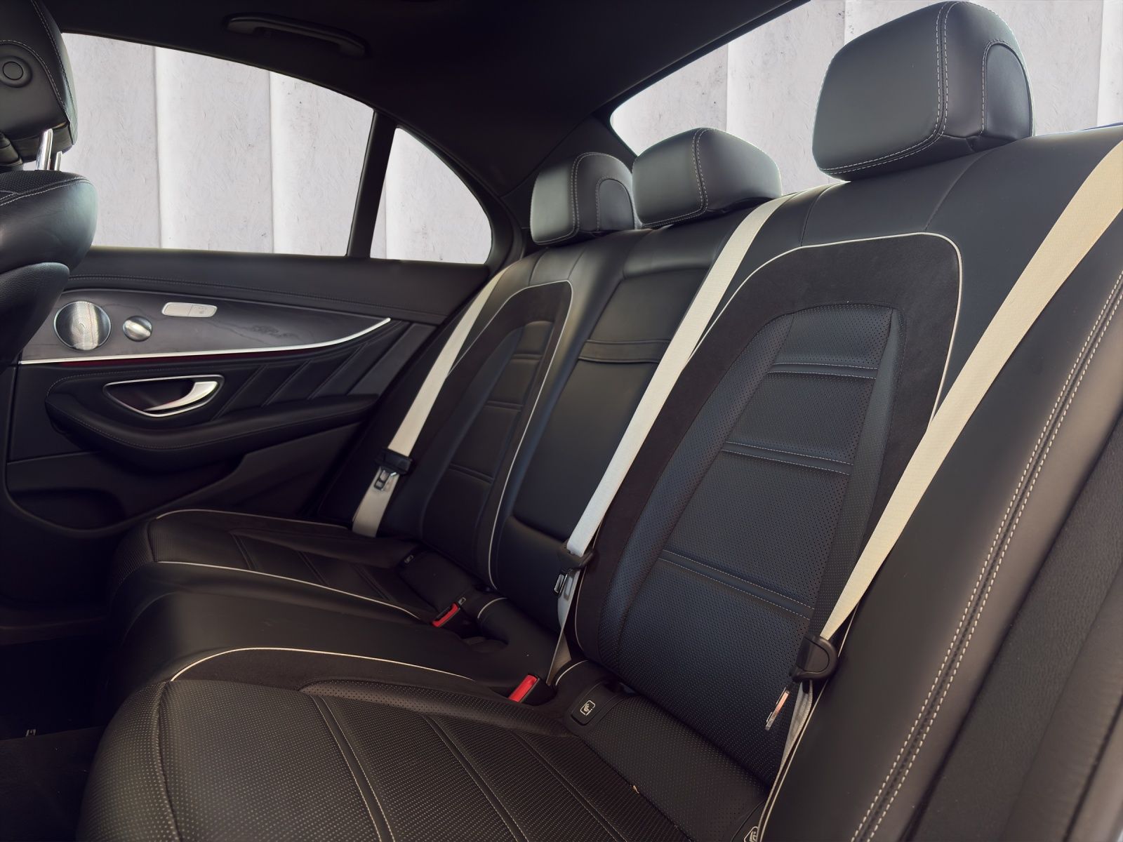 MERCEDES-BENZ E 63 AMG S 4Matic Speedshift MCT-image-12