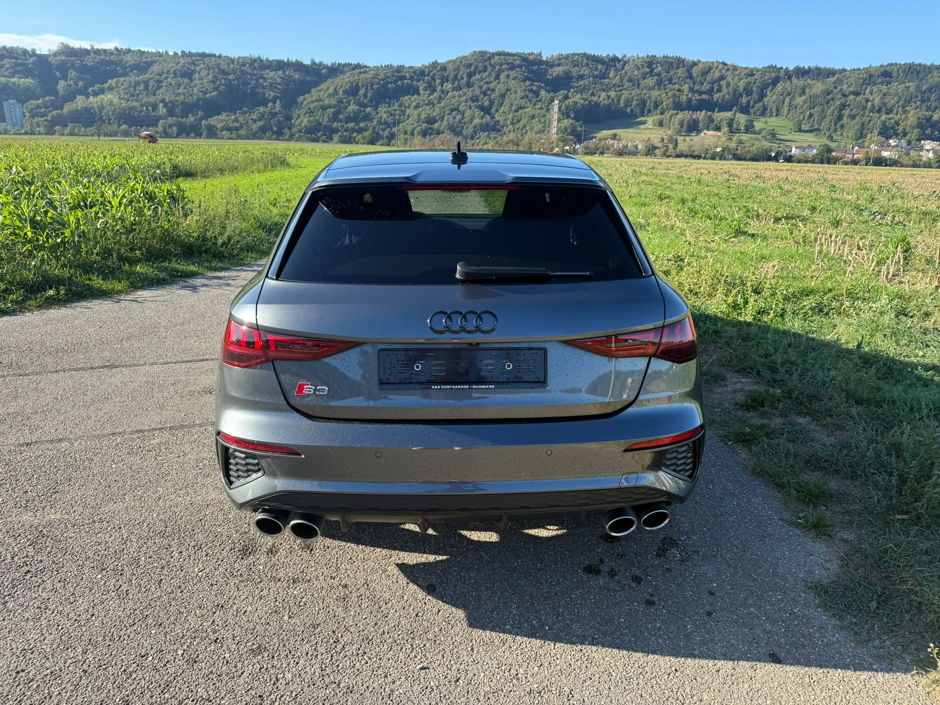 AUDI S3 Sportback 2.0 TFSI quattro S-tronic-image-3