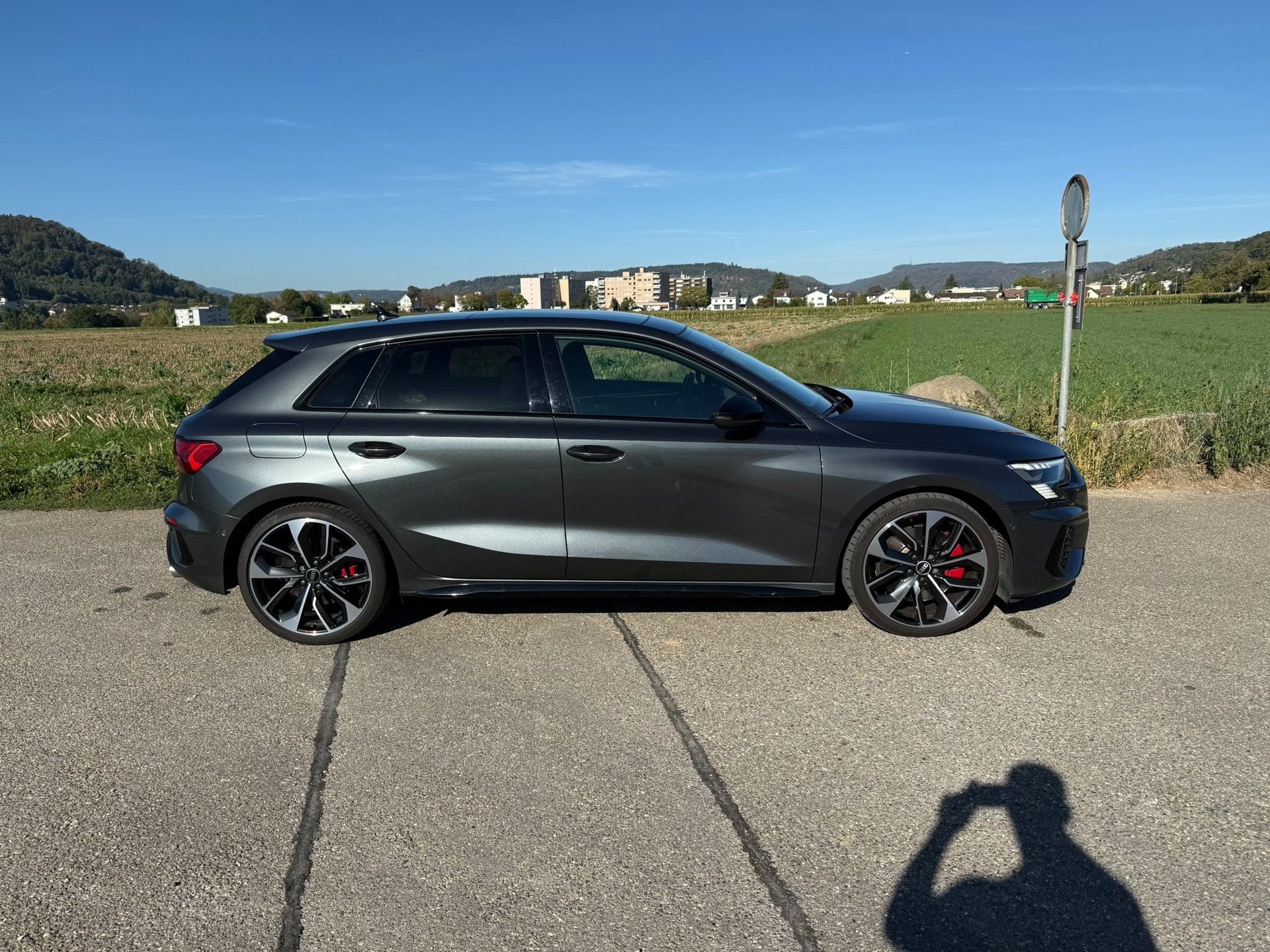 AUDI S3 Sportback 2.0 TFSI quattro S-tronic-image-5