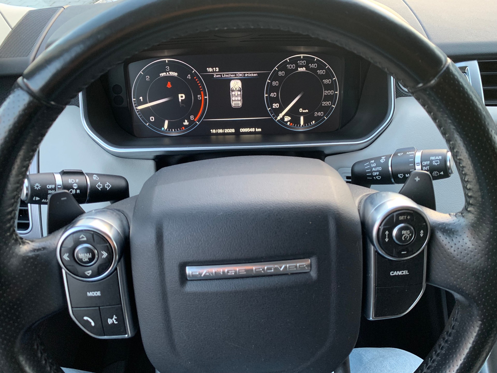 LAND ROVER Range Rover Sport 3.0 SDV6 HSE Automatic-image-12