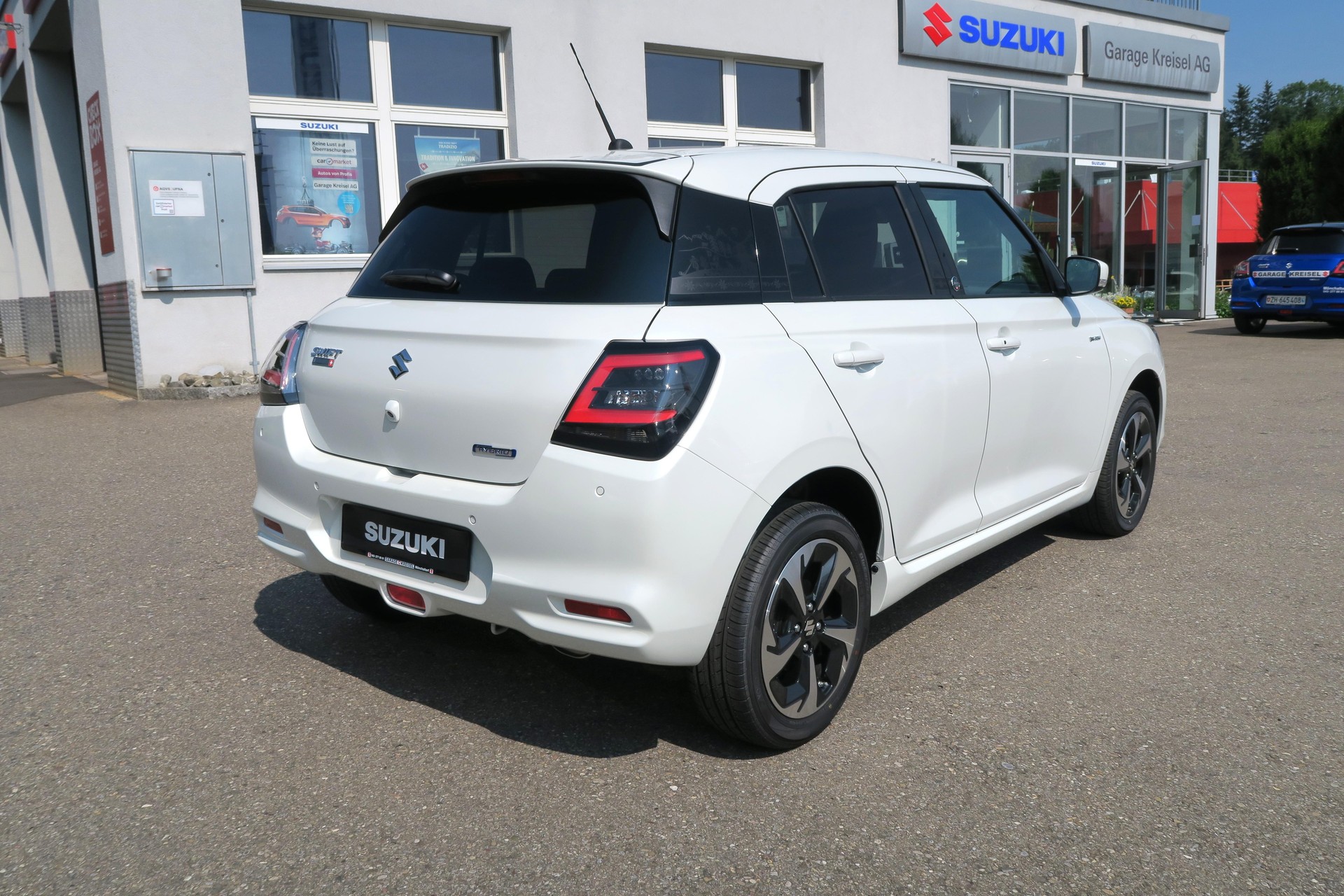 SUZUKI Swift 1.2 Tradizio Top Hybrid 4x4-image-1