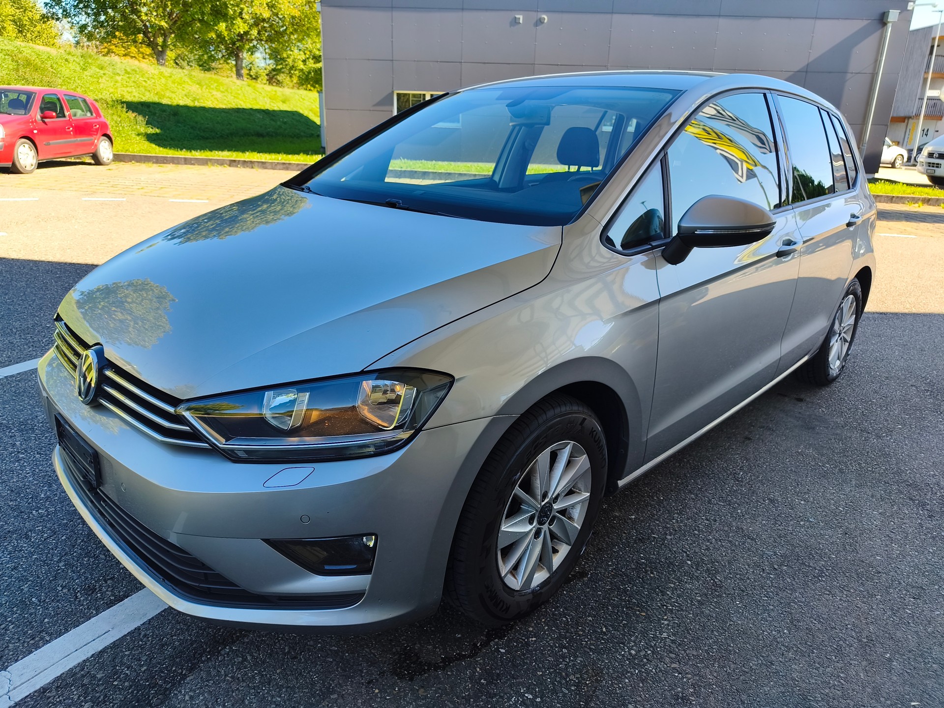 VW Golf Sportsvan 1.4 TSI Comfortline-image-1