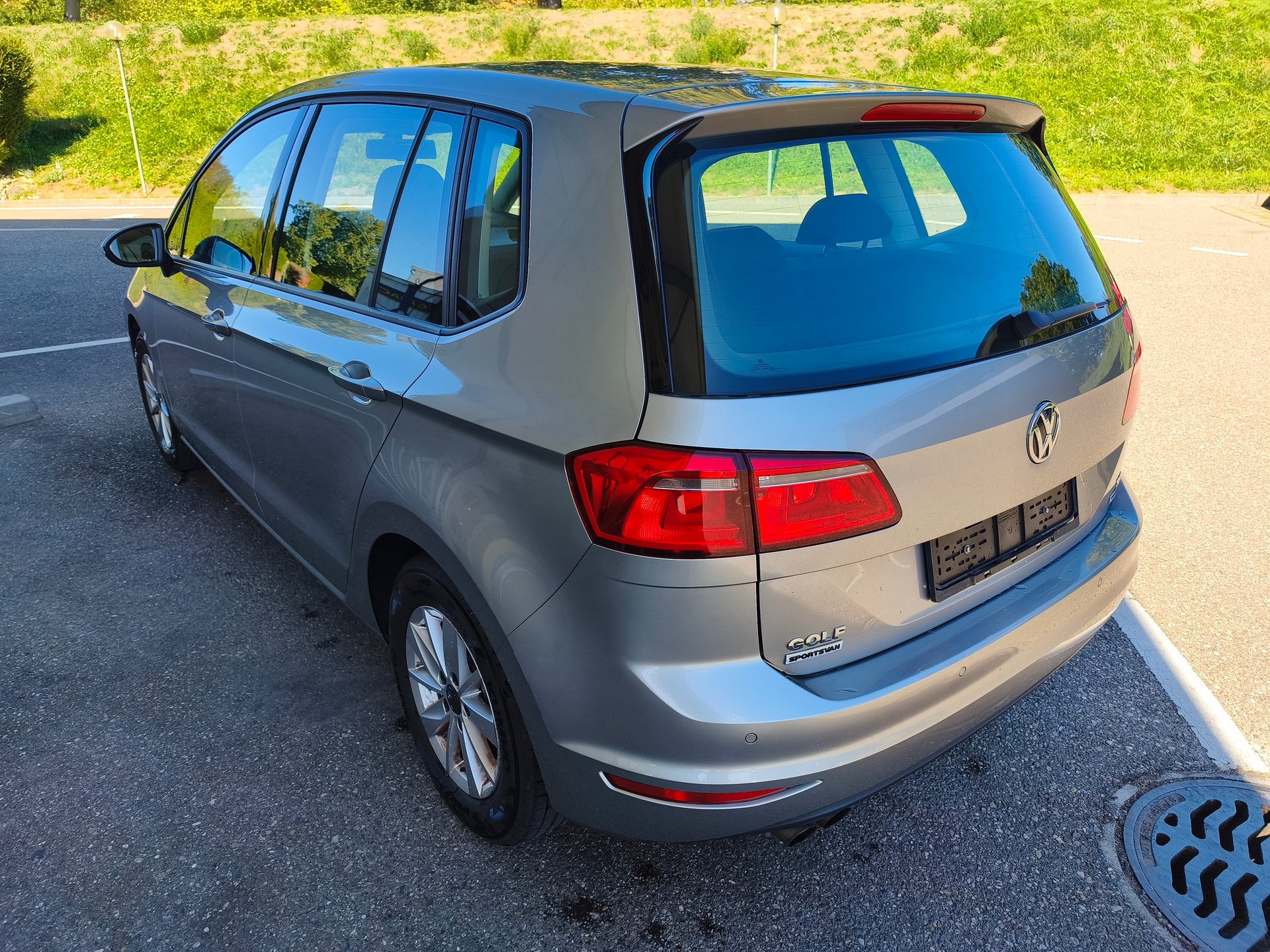 VW Golf Sportsvan 1.4 TSI Comfortline-image-5