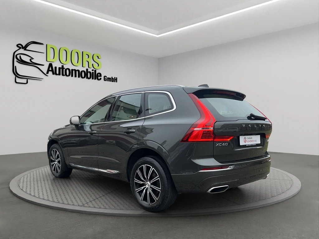 VOLVO XC60 B4 Diesel Mild Hybrid AWD Momentum Geartronic-image-5