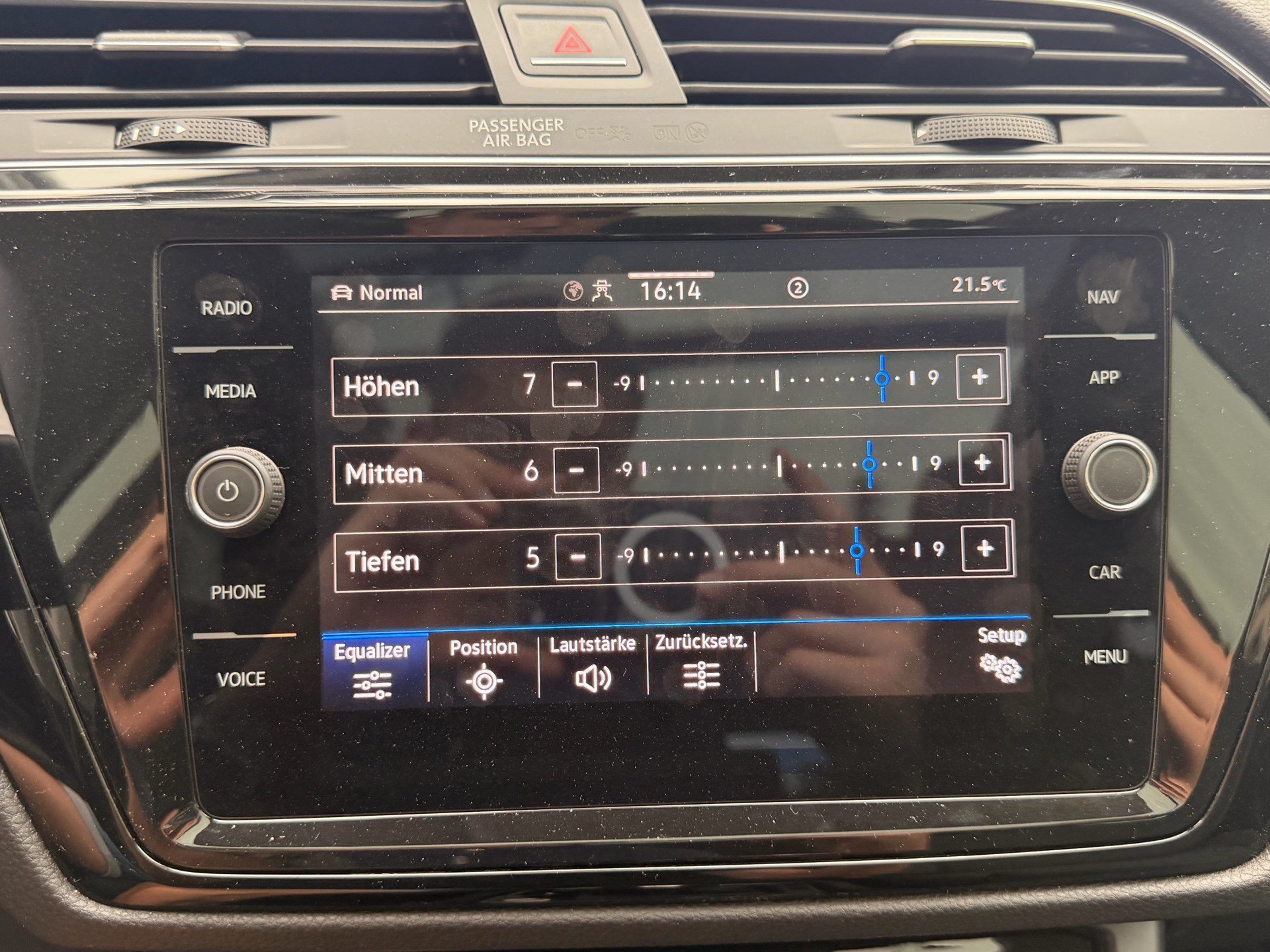VW Touran 1.5 TSI Highline R-LINE *** TOP AUSSTATTUNG ***-image-19
