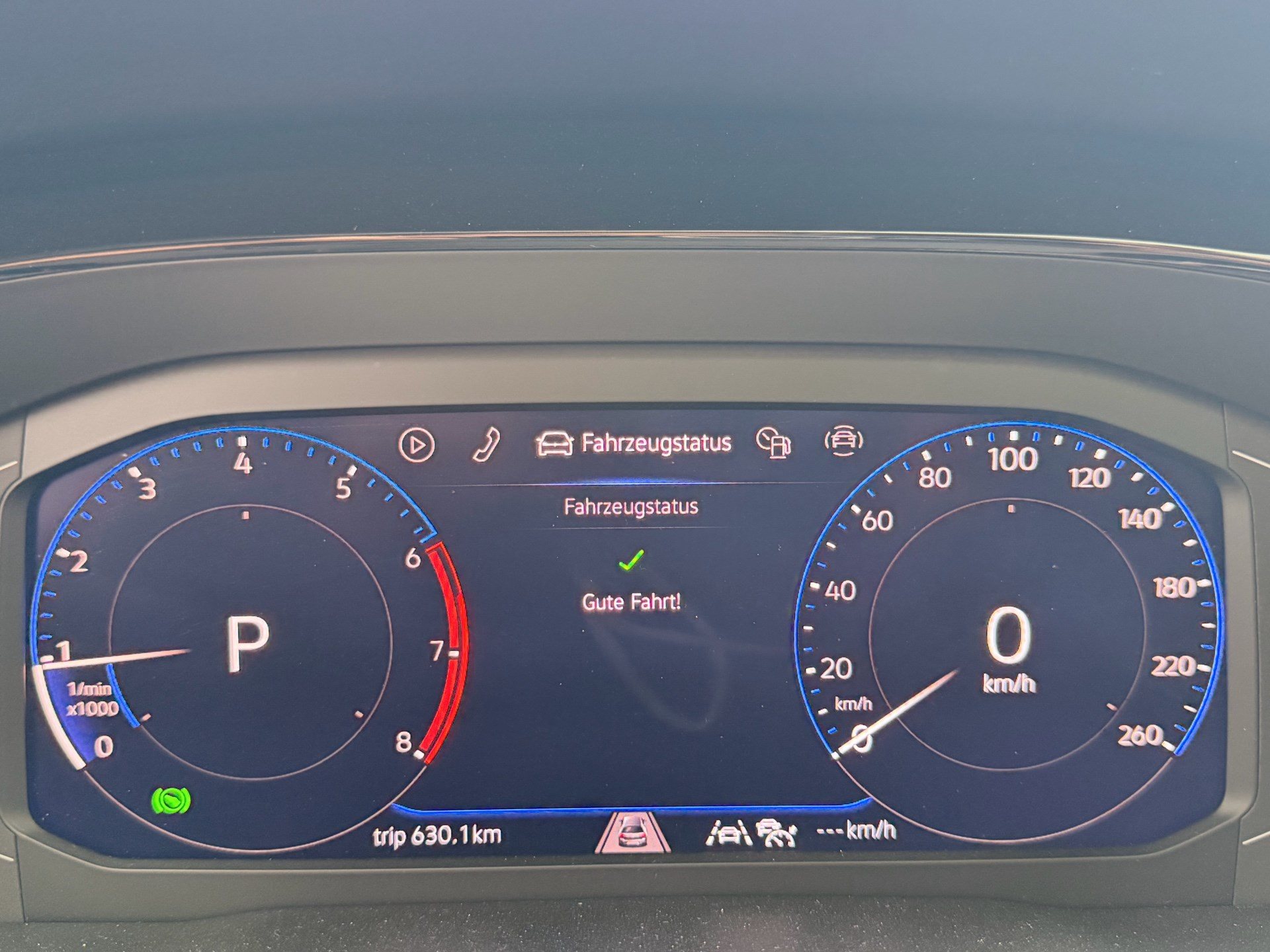 VW Touran 1.5 TSI Highline R-LINE *** TOP AUSSTATTUNG ***-image-10