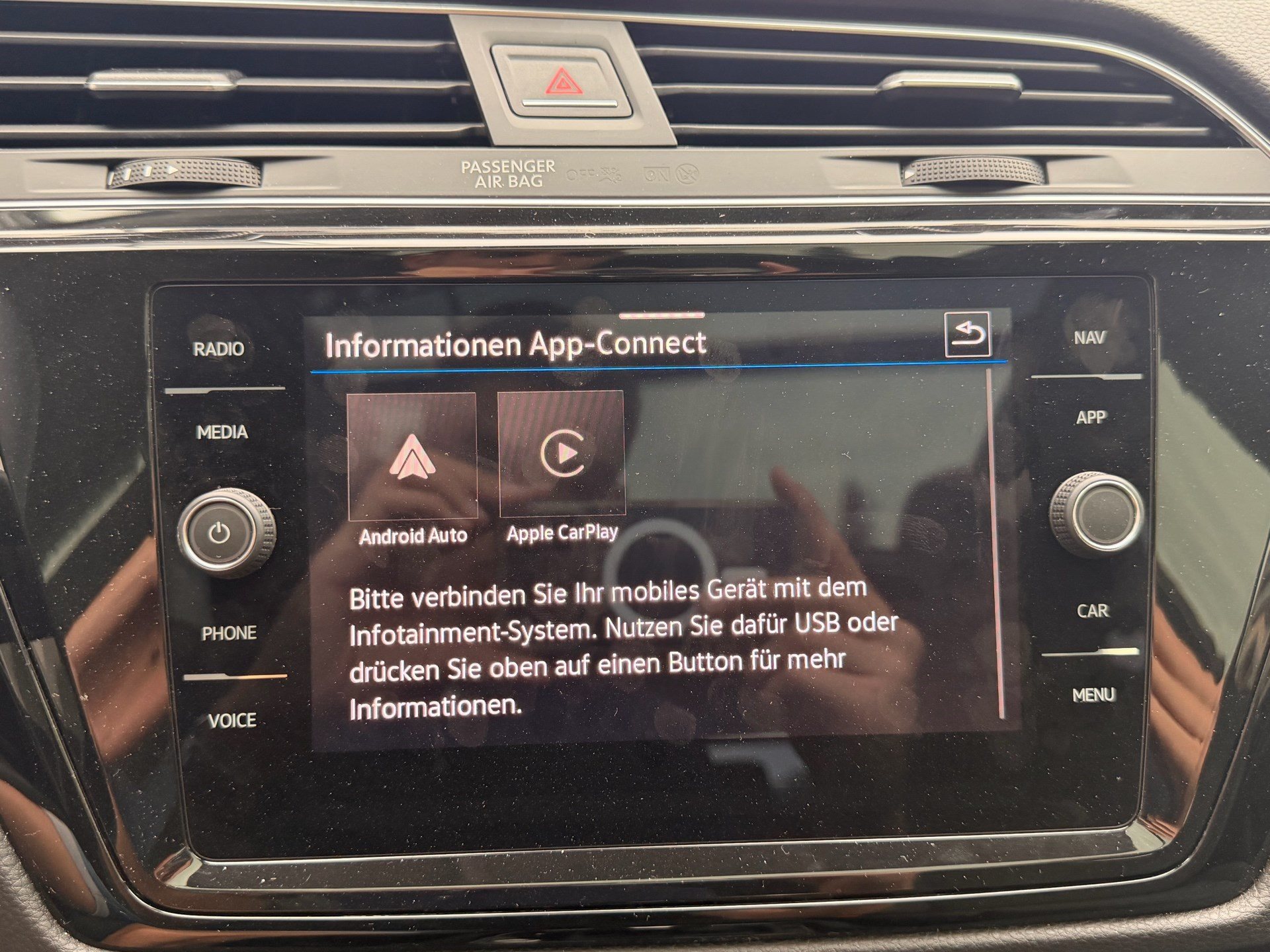 VW Touran 1.5 TSI Highline R-LINE *** TOP AUSSTATTUNG ***-image-17