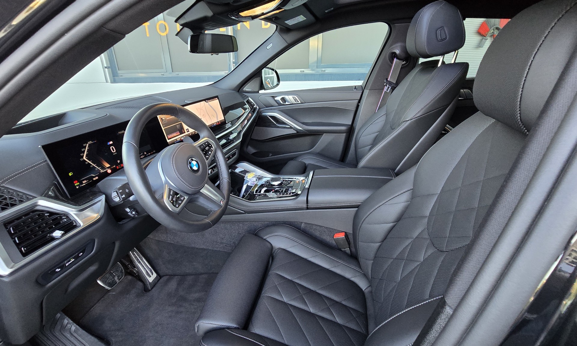 BMW X6 xDrive 48V 40d M Sport Pro Steptronic-image-9