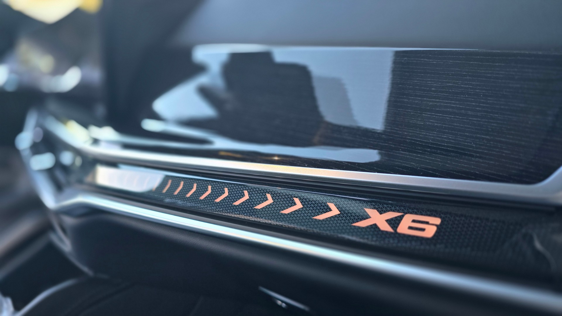 BMW X6 xDrive 48V 40d M Sport Pro Steptronic-image-15