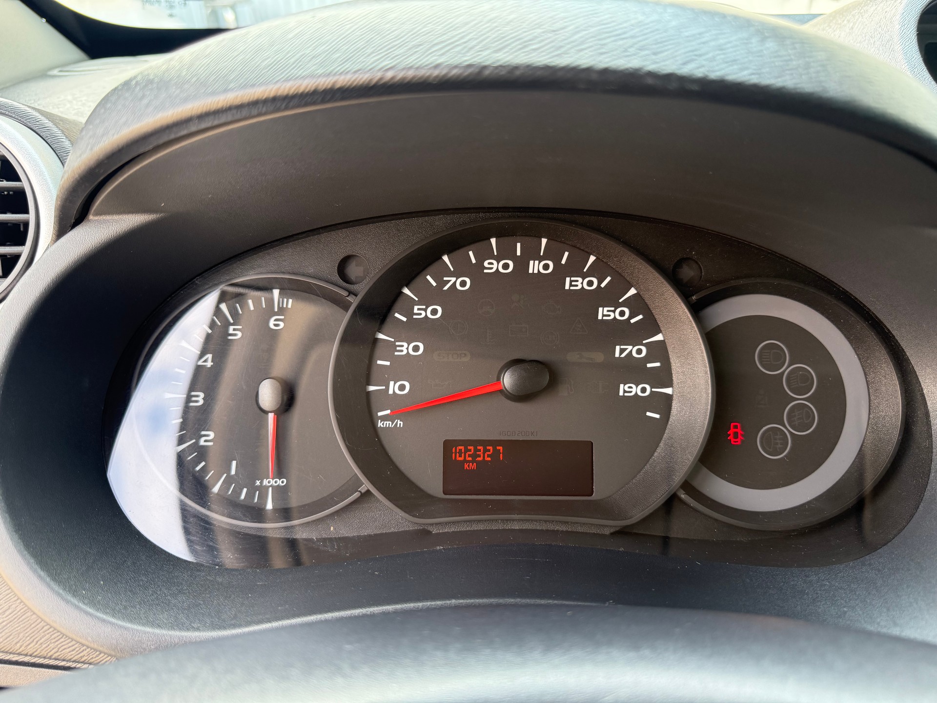RENAULT Kangoo 1.6 105 Business-image-18
