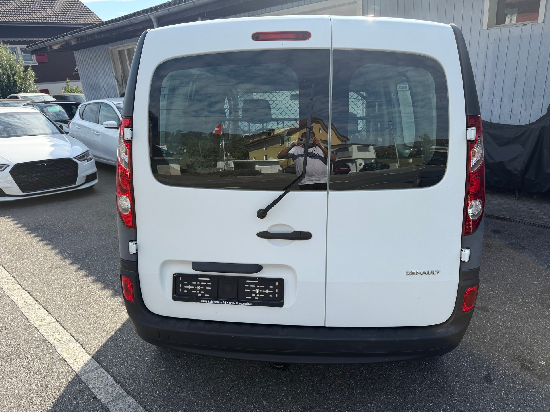 RENAULT Kangoo 1.6 105 Business-image-4