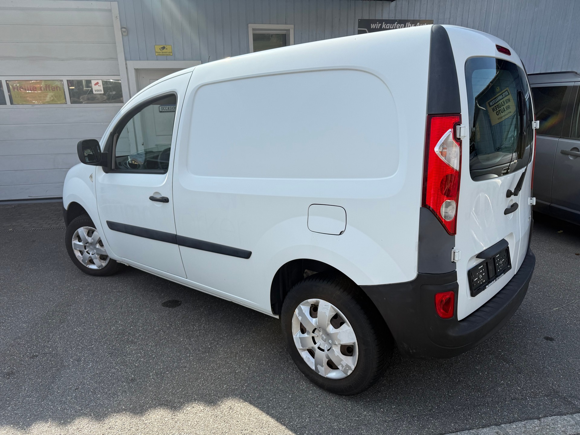 RENAULT Kangoo 1.6 105 Business-image-5