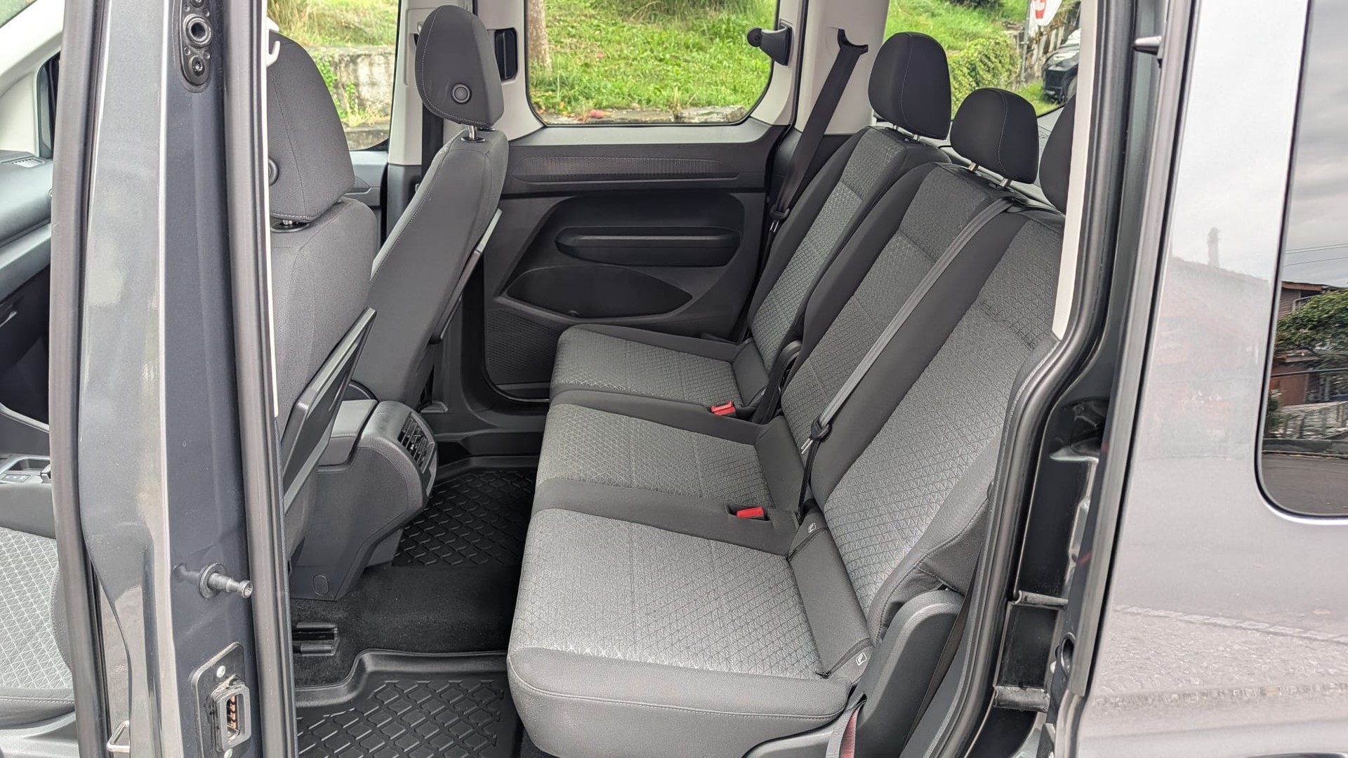 FORD Tourneo Connect 1.5 EcoBoost Titanium Automat-image-7