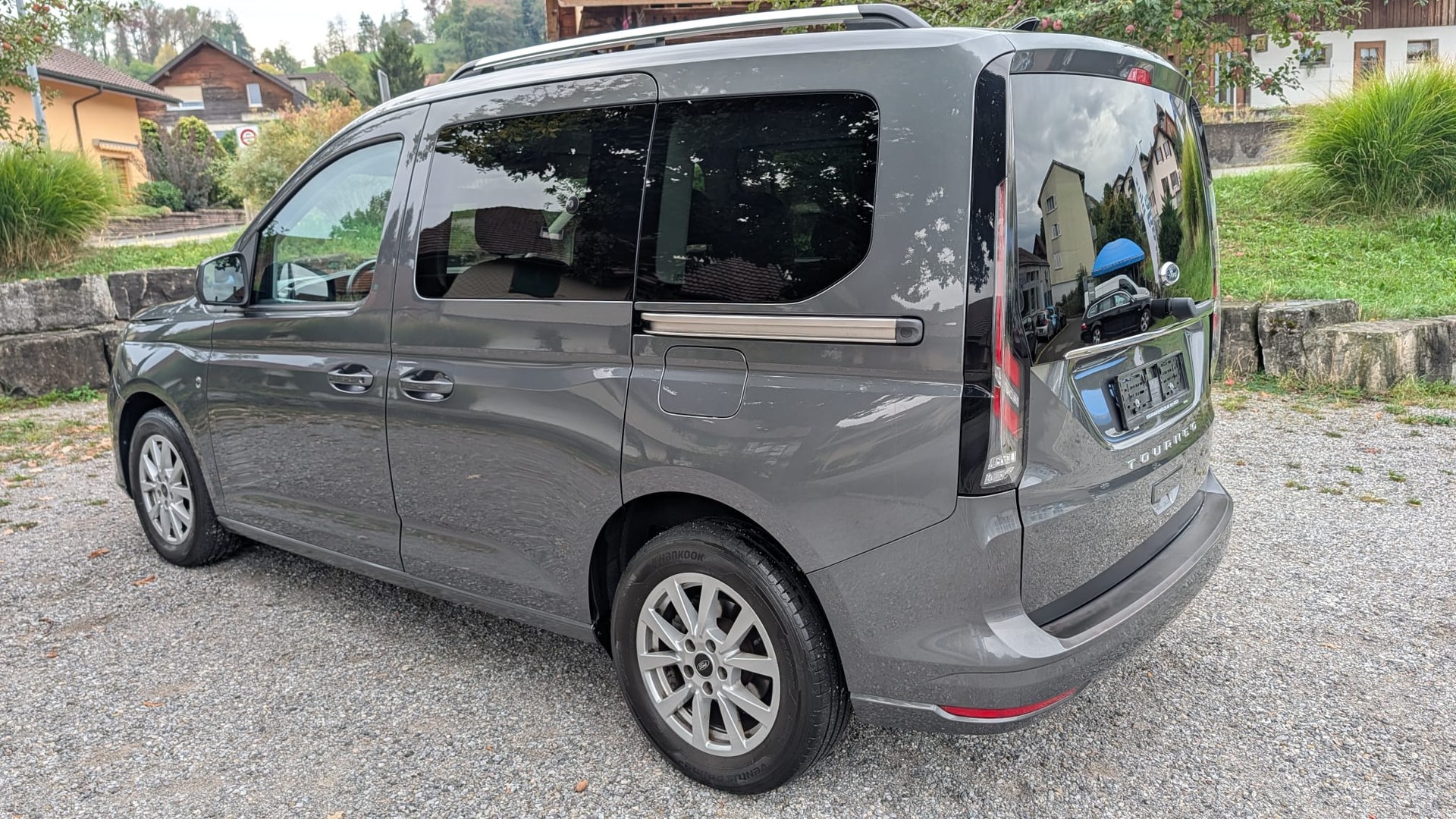 FORD Tourneo Connect 1.5 EcoBoost Titanium Automat-image-4