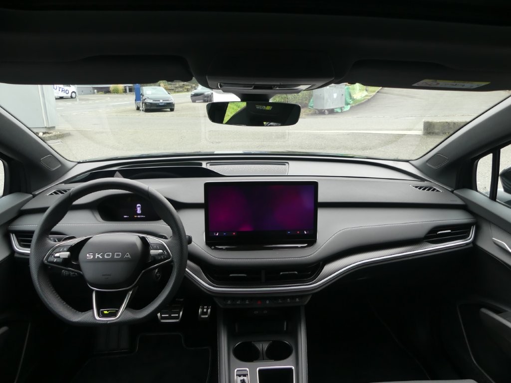 SKODA Enyaq 4x4 RS-image-7
