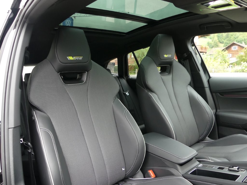 SKODA Enyaq 4x4 RS-image-10