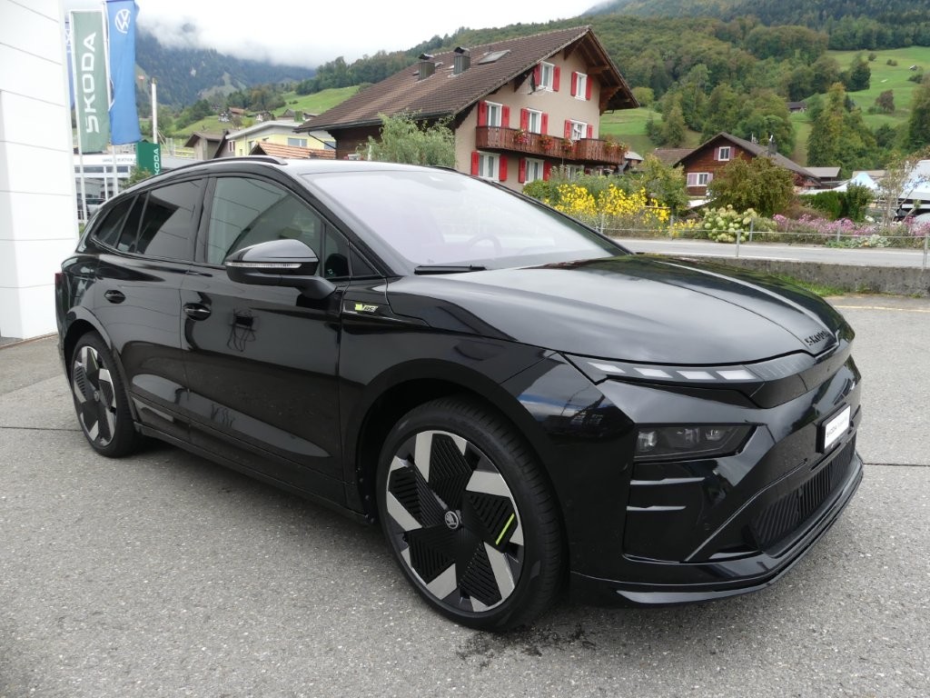 SKODA Enyaq 4x4 RS-image-4