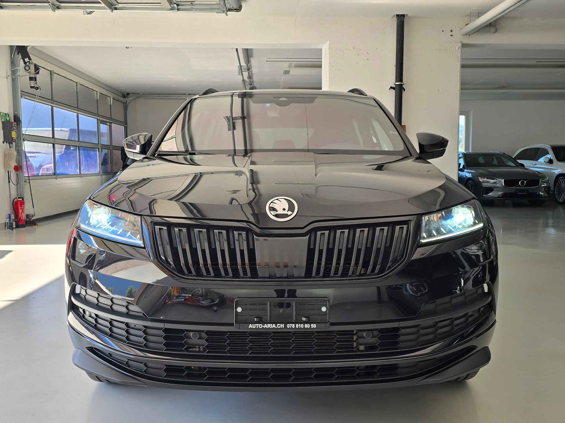 SKODA Karoq 2.0 TSI SportLine 4x4 DSG-image-1
