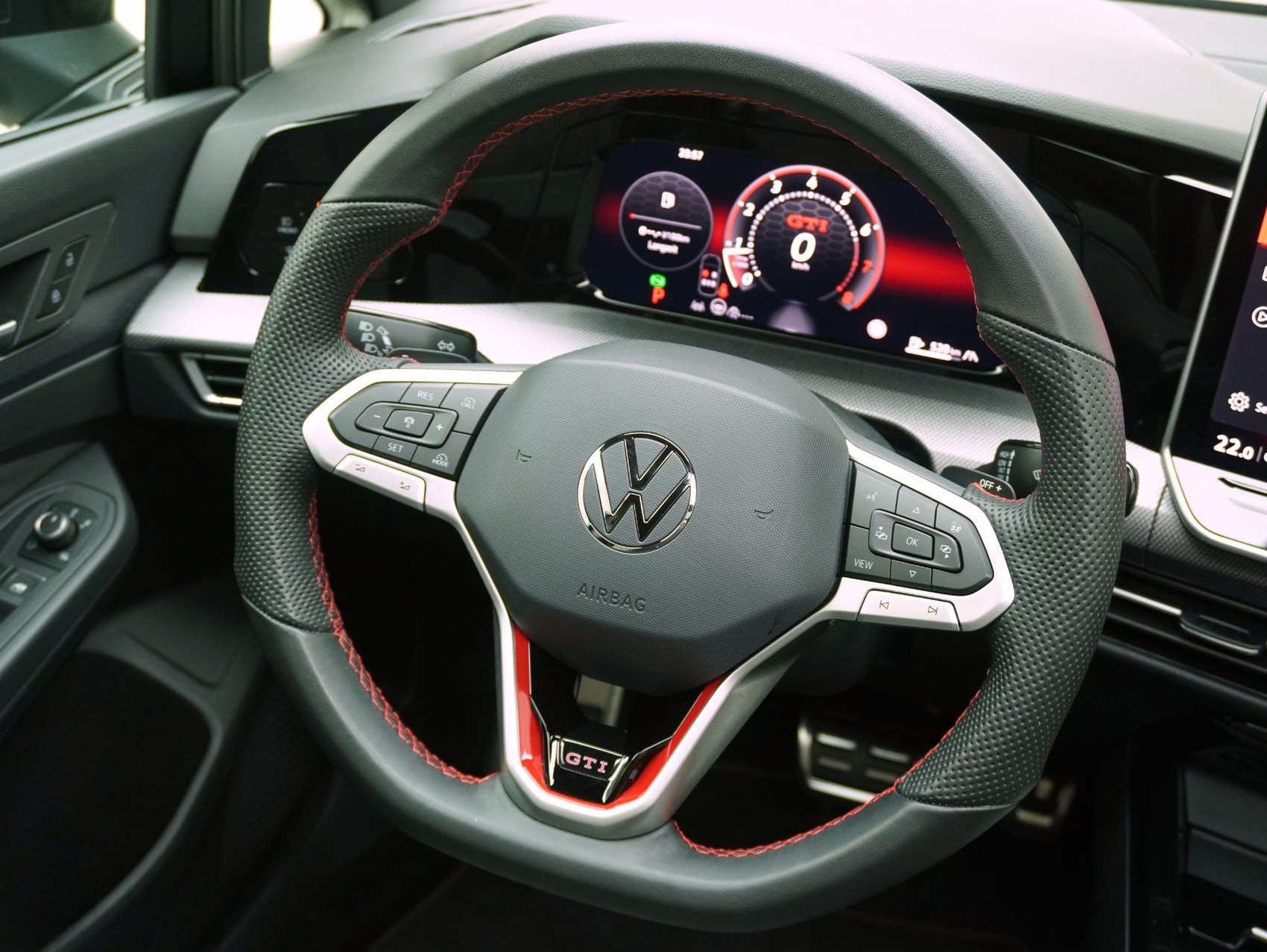 VW Golf 8.5 2.0 TSI DSG GTI Black Style **VW Werksgarantie bis 10/2030**-image-12
