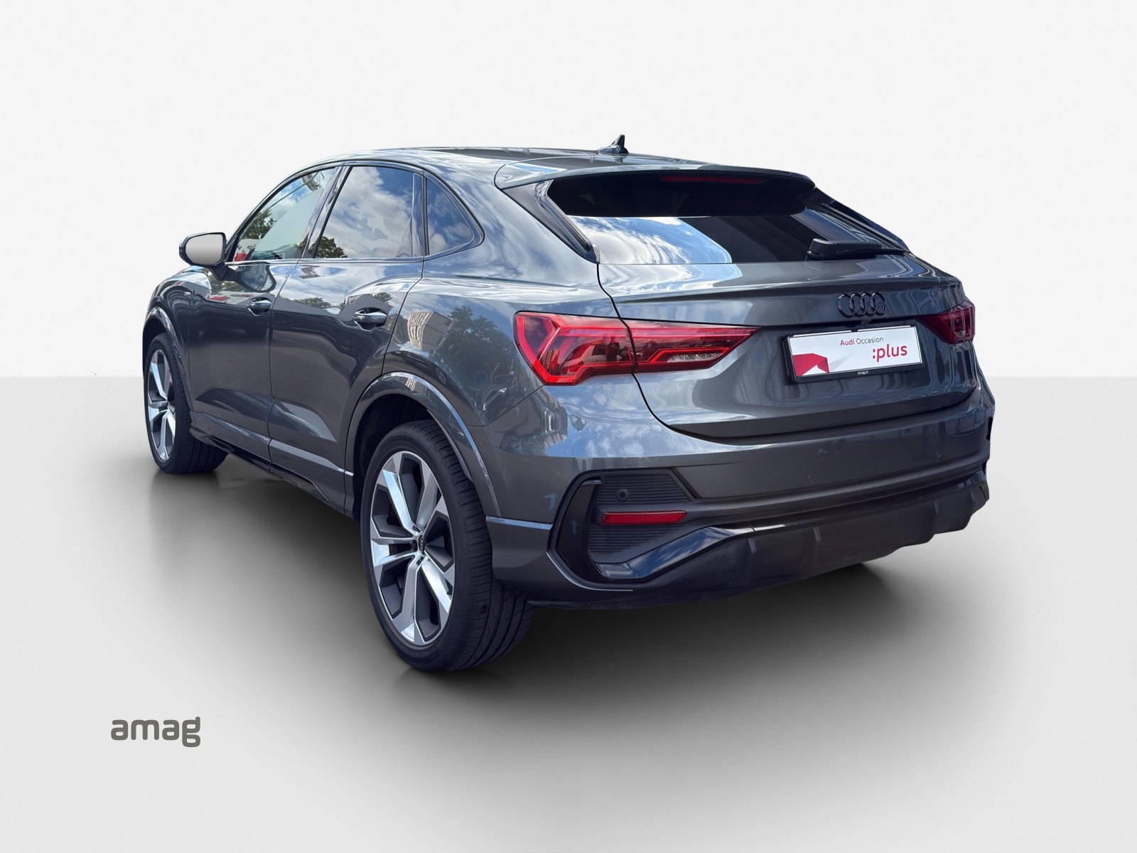 AUDI Q3 Sportback 35 TFSI S line Attraction S-tronic-image-2