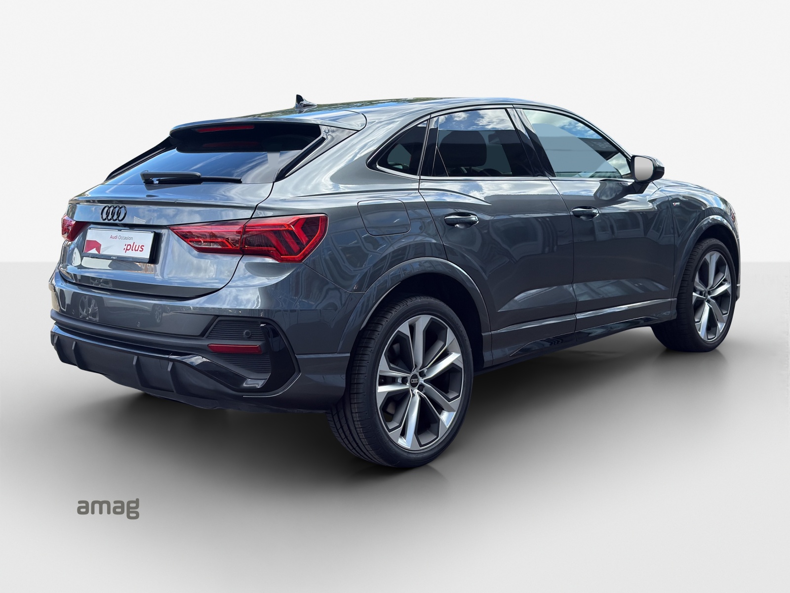 AUDI Q3 Sportback 35 TFSI S line Attraction S-tronic-image-4