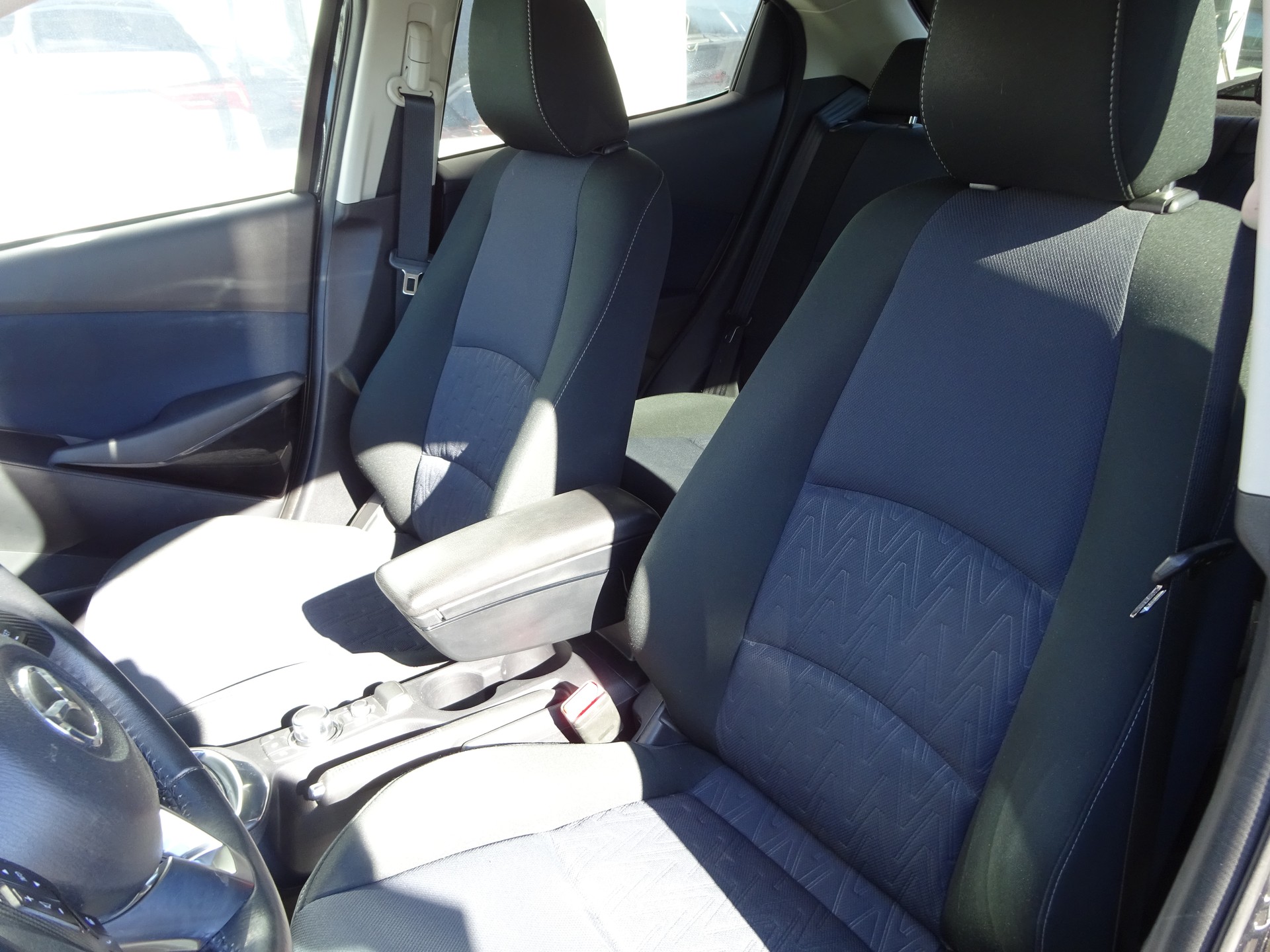 MAZDA 2 1.5i 16V Skyactiv-G Ambition-image-6