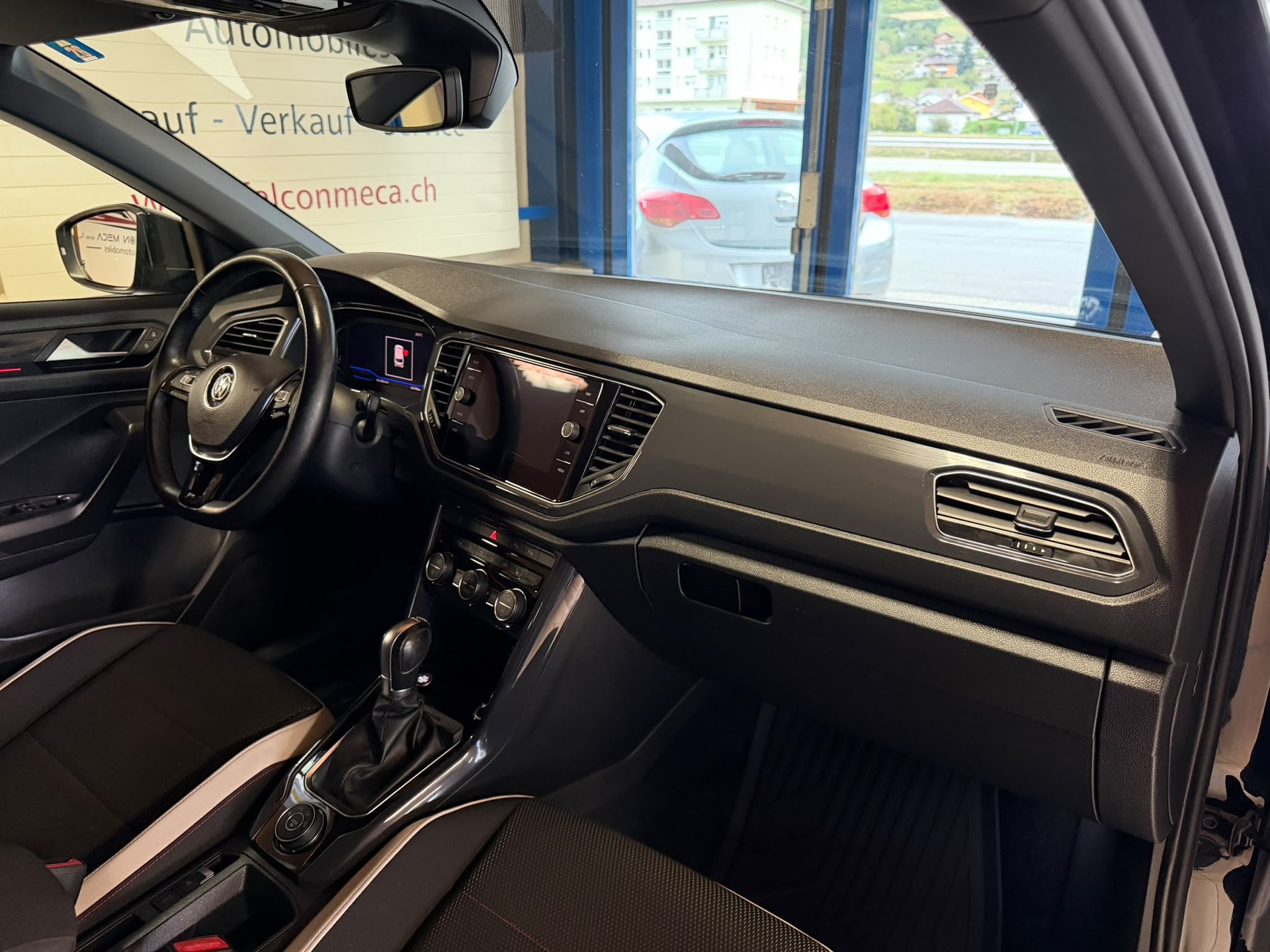 VW T-Roc 2.0 TSI Sport DSG 4Motion-image-20