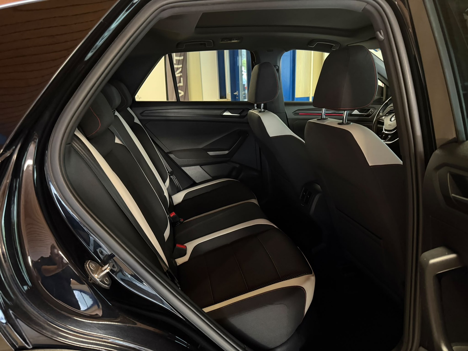 VW T-Roc 2.0 TSI Sport DSG 4Motion-image-22