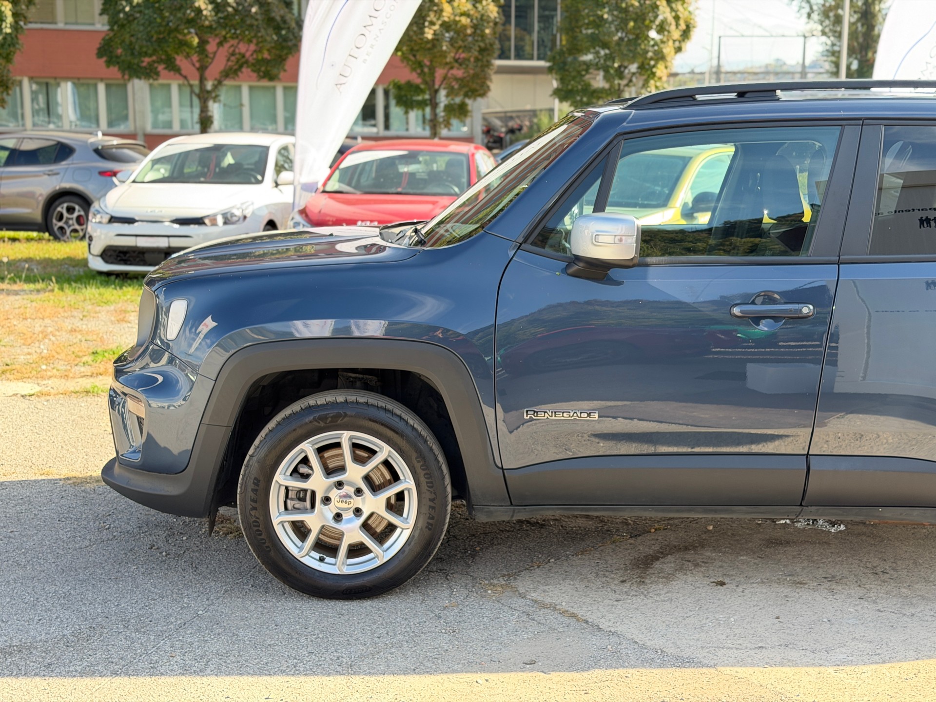 JEEP Renegade 1.3 T PHEV Limited AWD-image-3