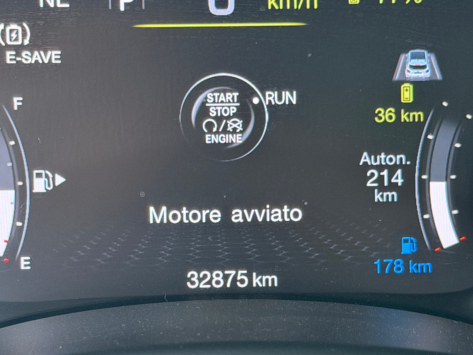 JEEP Renegade 1.3 T PHEV Limited AWD-image-9