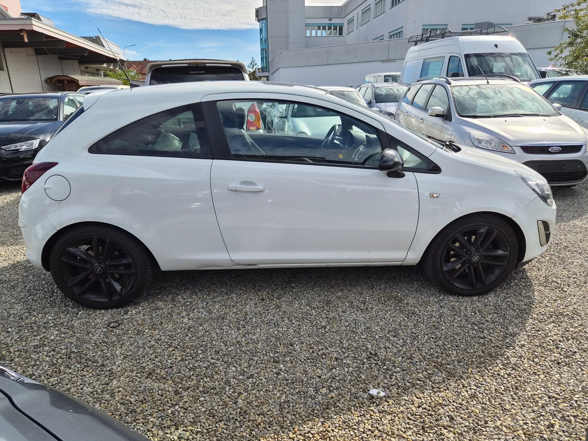 OPEL Corsa 1.4 Turbo Color Edition-image-3
