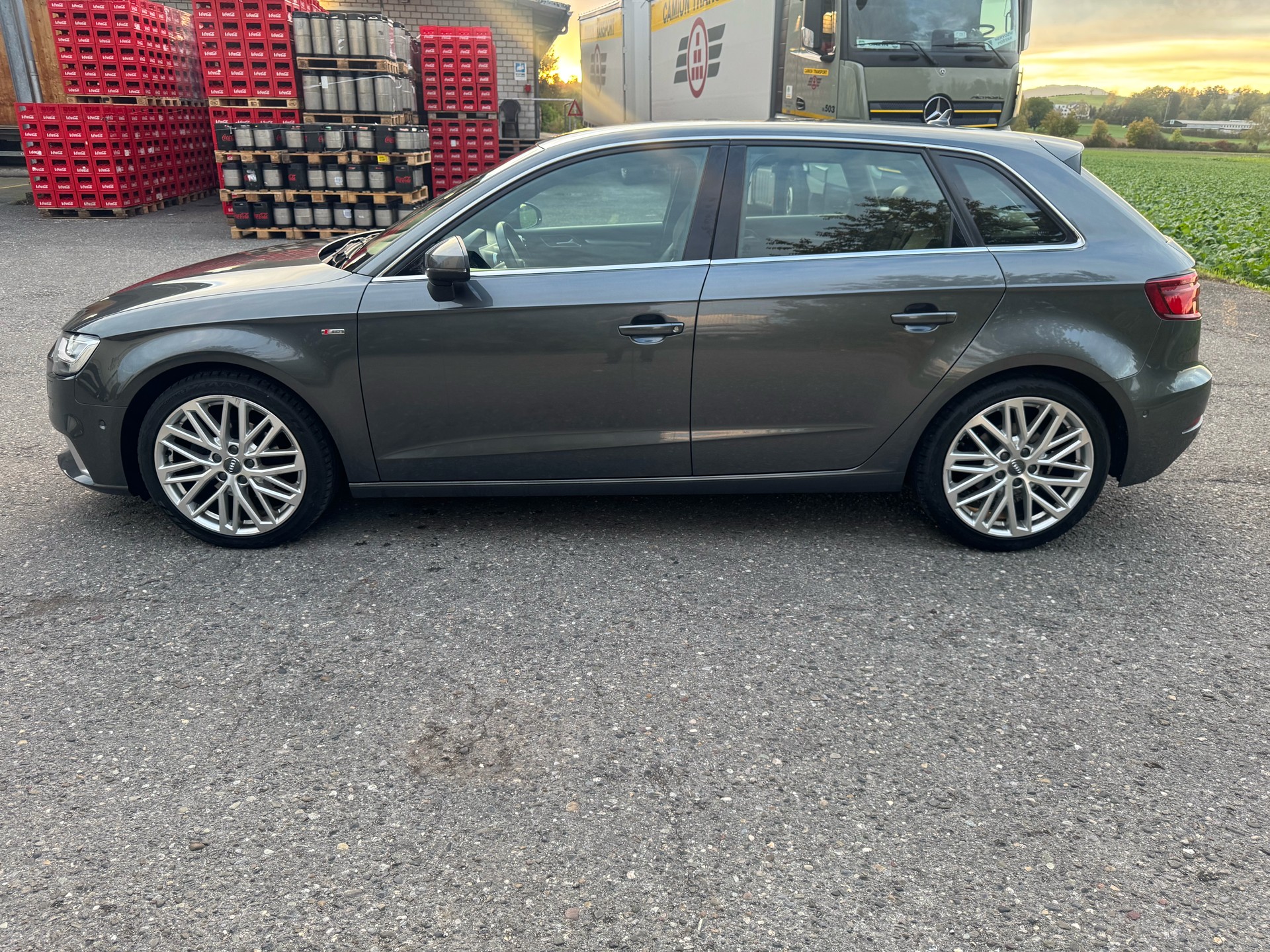 AUDI A3 Sportback S-LINE 35 TFSI Sport-image-7