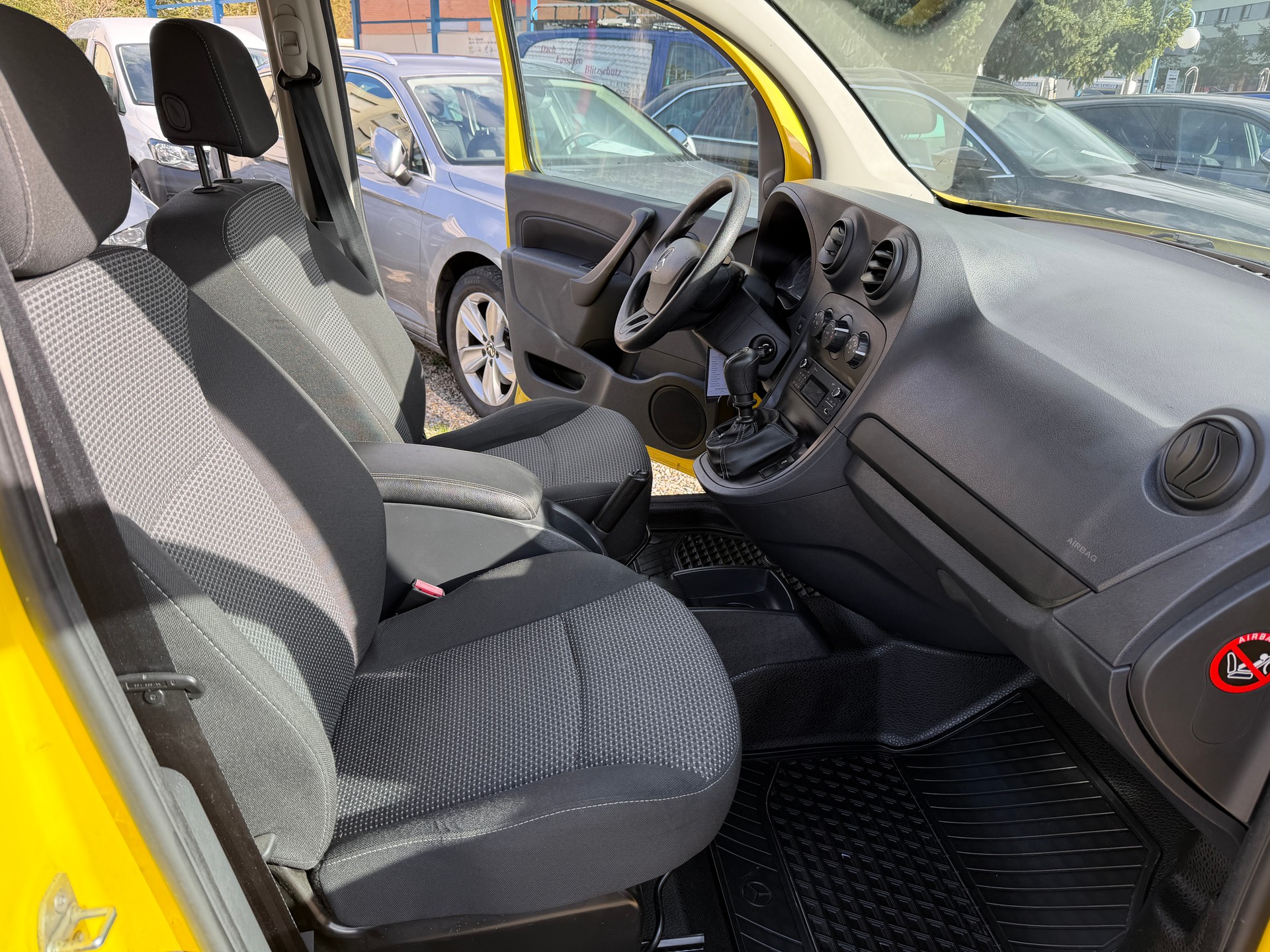 MERCEDES-BENZ Citan 111 CDI EL Mixto Euro 6 - 5 Sitze-image-14