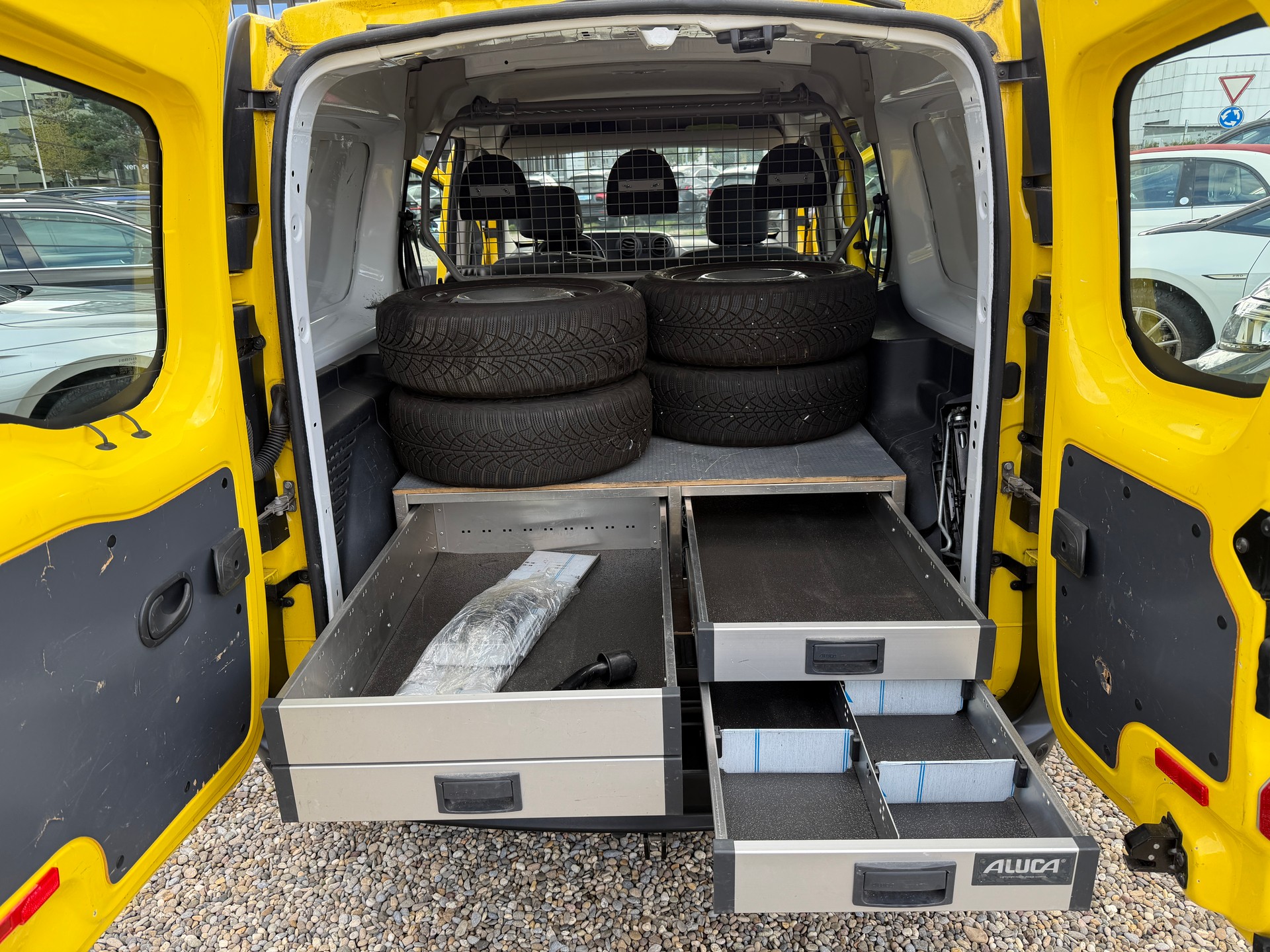 MERCEDES-BENZ Citan 111 CDI EL Mixto Euro 6 - 5 Sitze-image-11