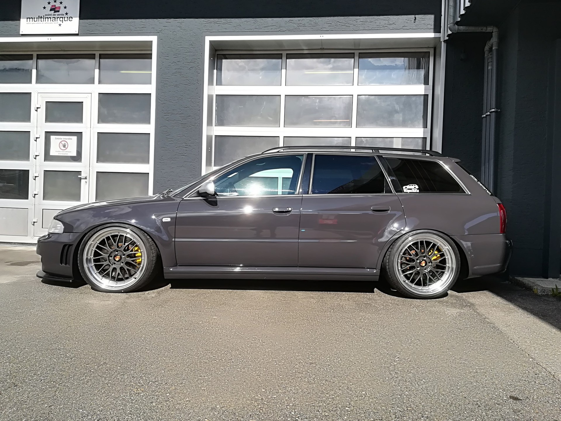 AUDI RS4 Avant quattro-image-4