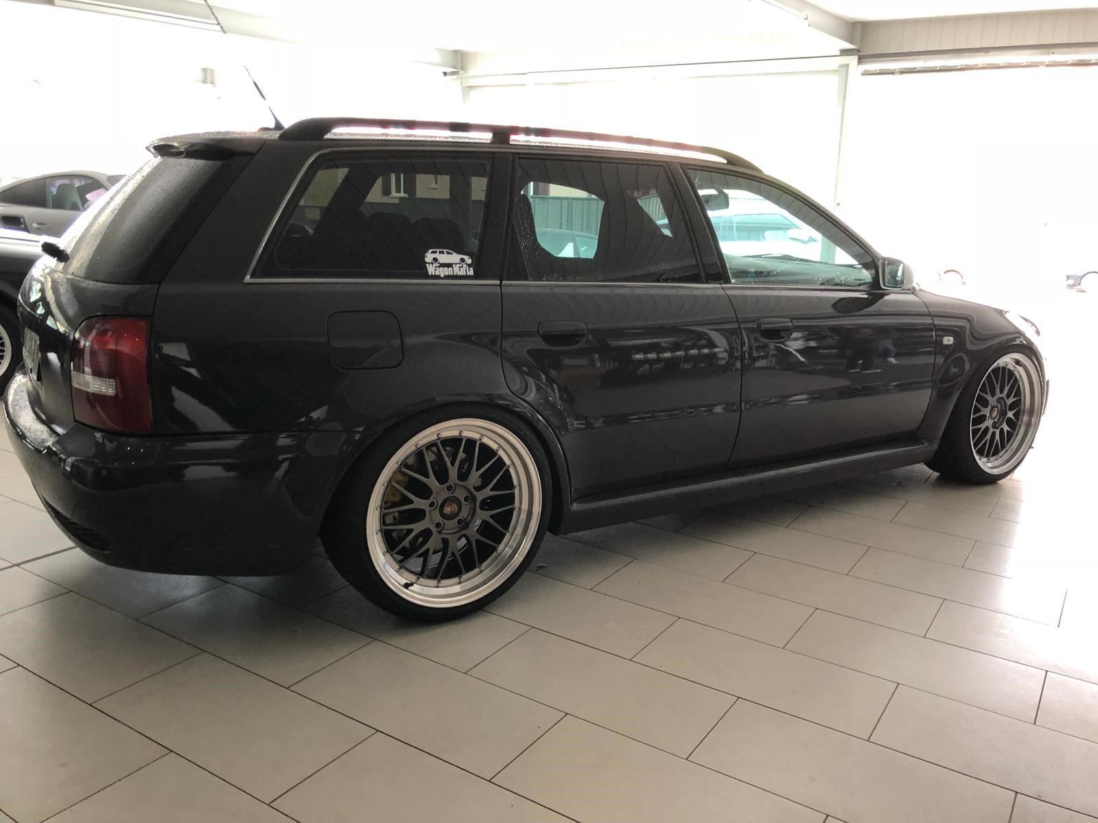 AUDI RS4 Avant quattro-image-7