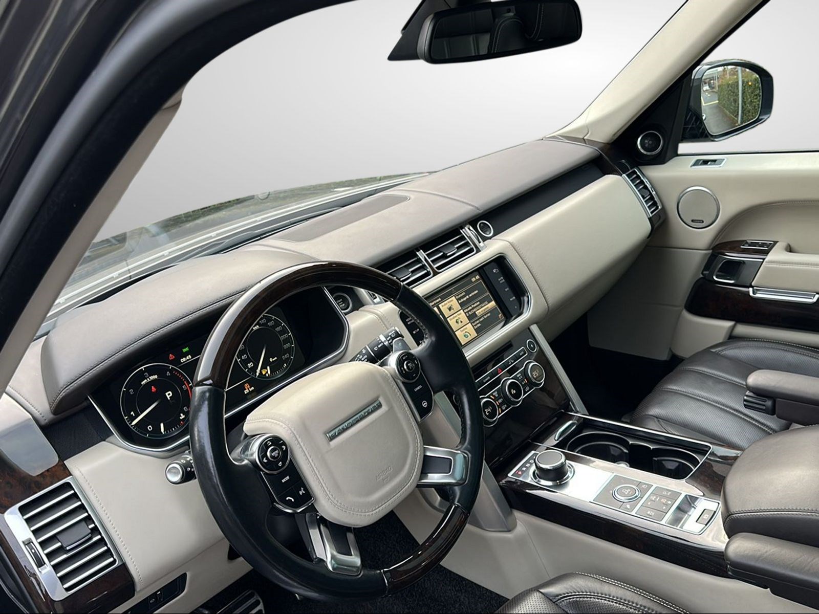 LAND ROVER Range Rover 4.4 SDV8 Autobiography Automatic-image-6