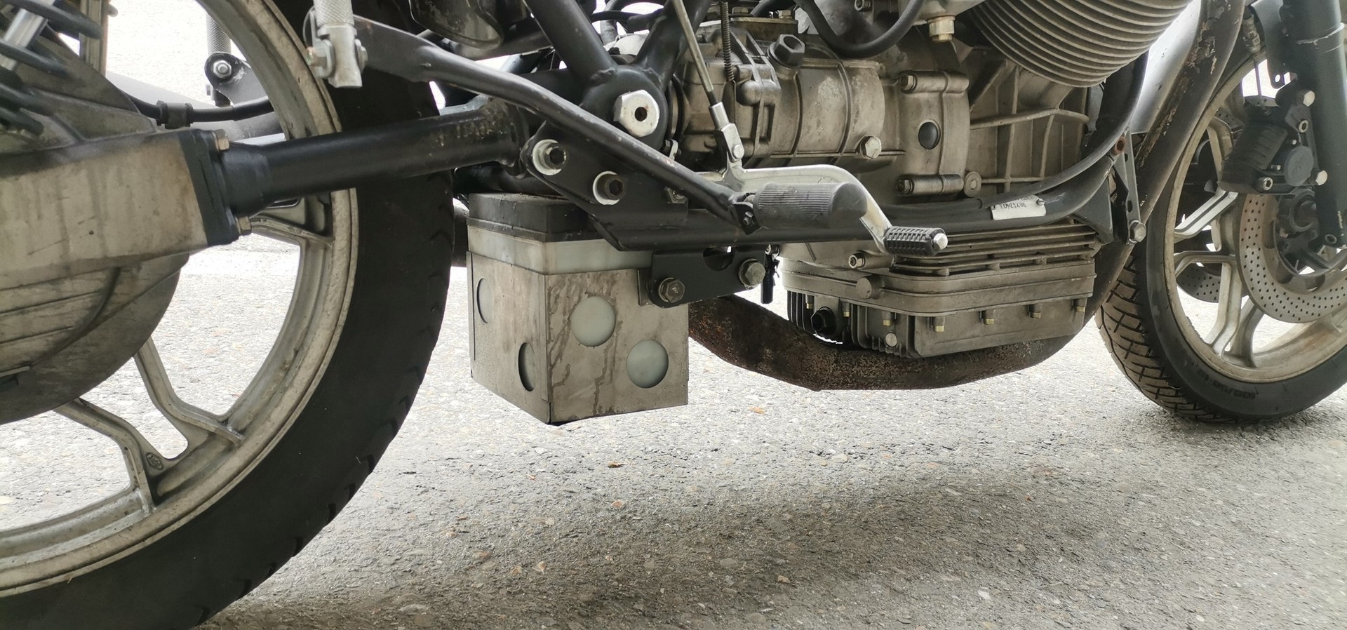 MOTO GUZZI 850 Le Mans 2-image-12