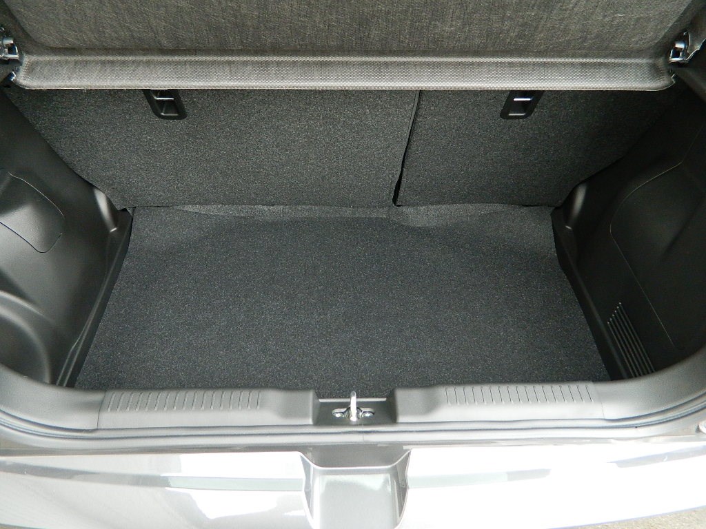 SUZUKI Swift 1.2 Compact Top 4x4 Hybrid-image-12